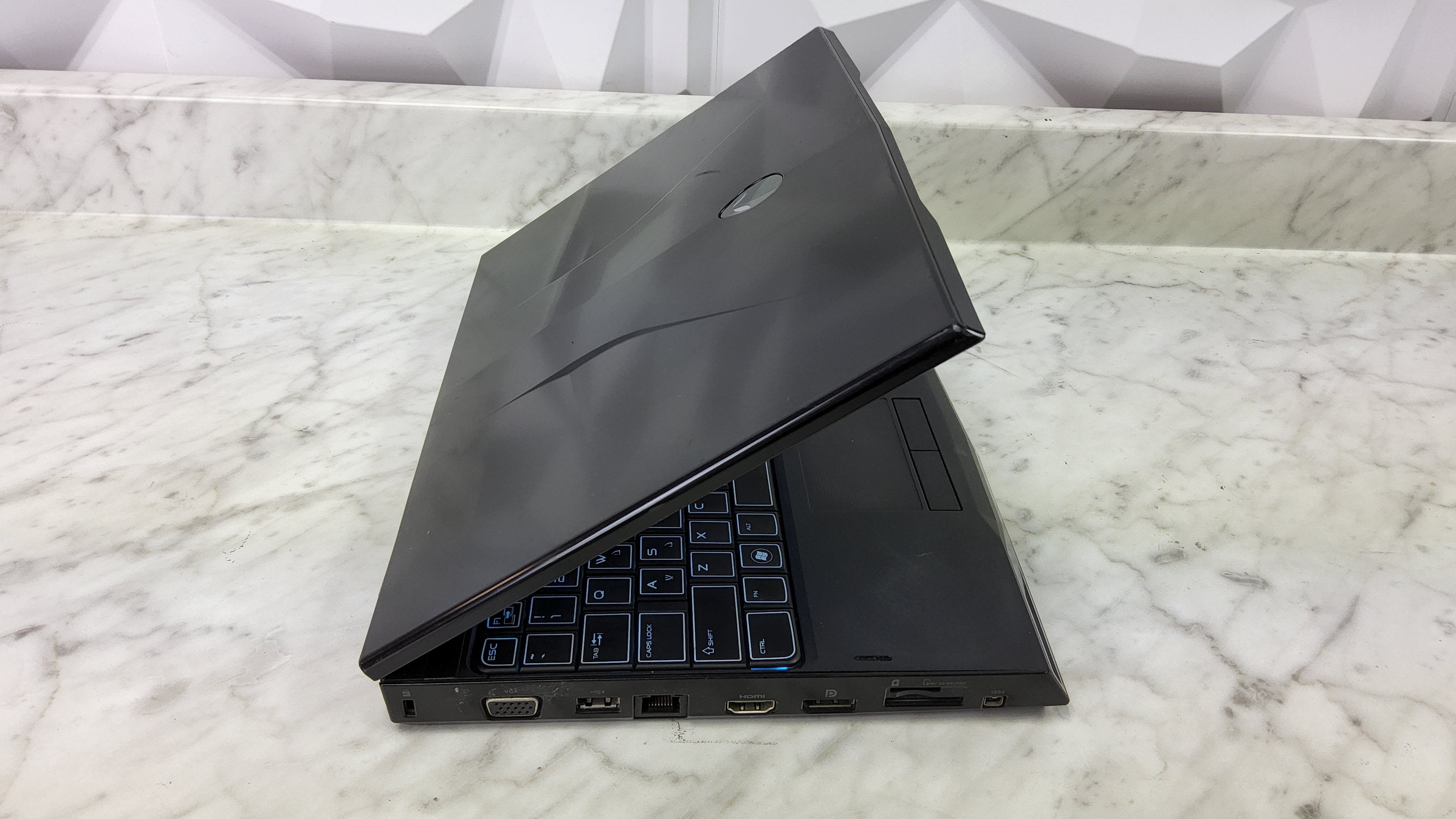 Alienware M11X - Intel U7300 + GT 335M Laptop (*FREE Shipping)