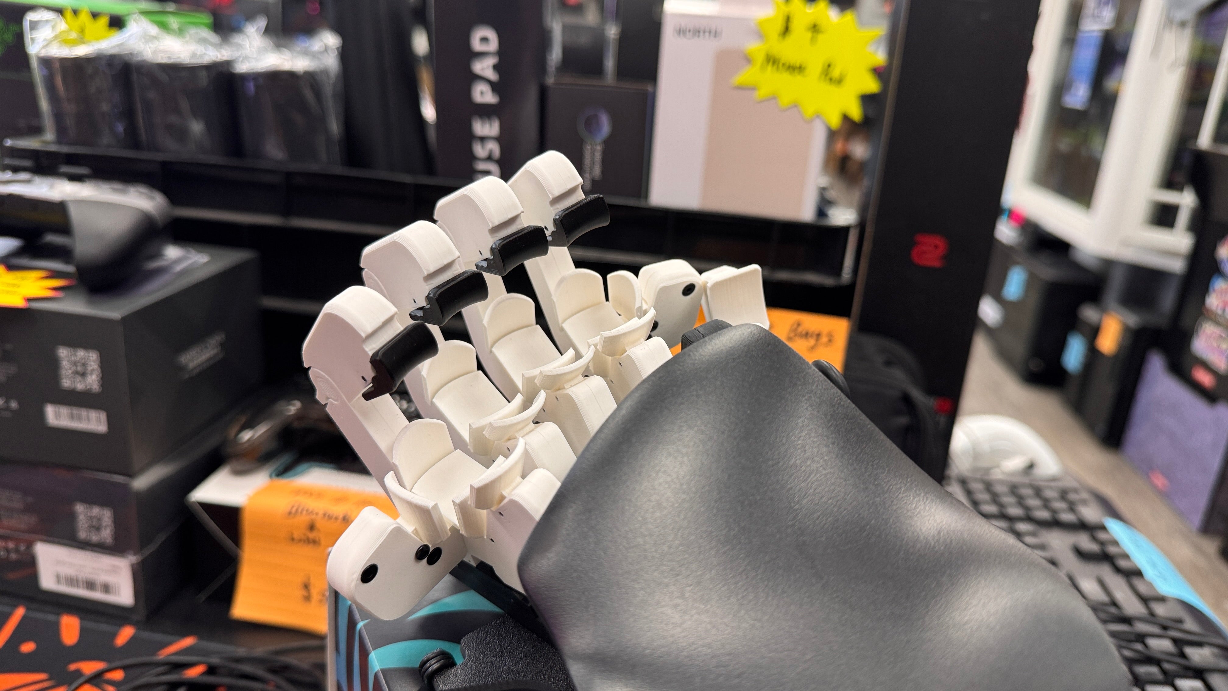 Azeron Cyborg II - Gaming Hand Shaped Controller