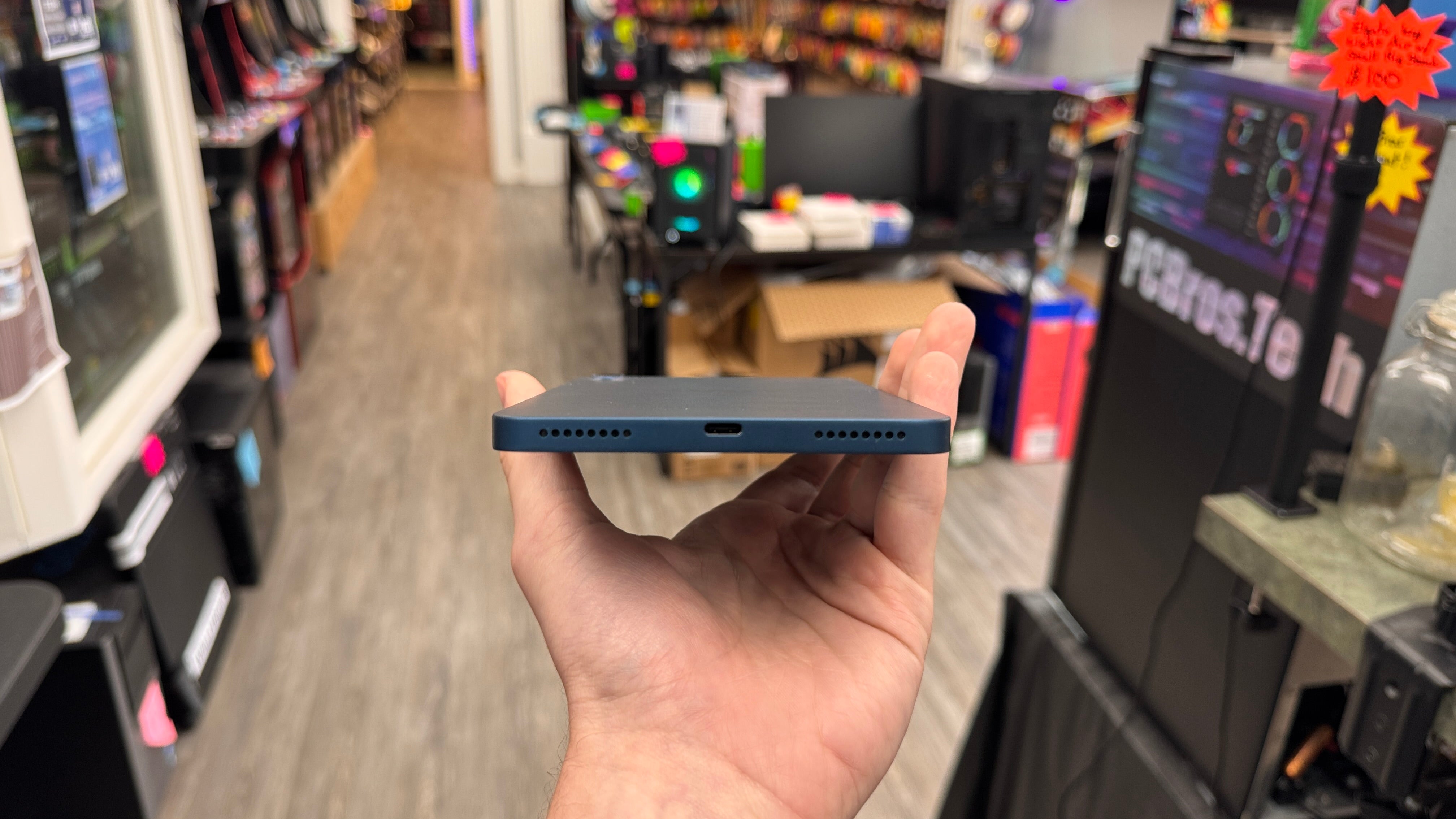 Onn 7” Aluminum Tablet - 64GB Model