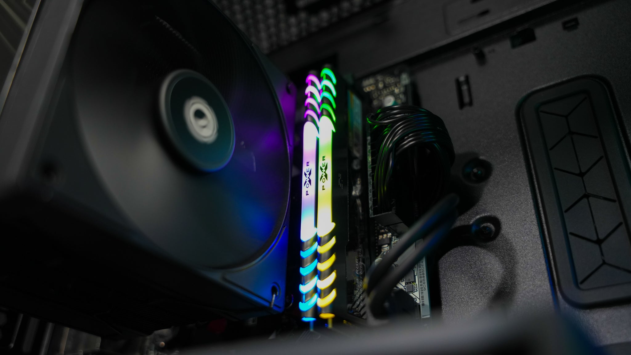 Ryzen 5 5500 + RTX 4060 Gaming PC