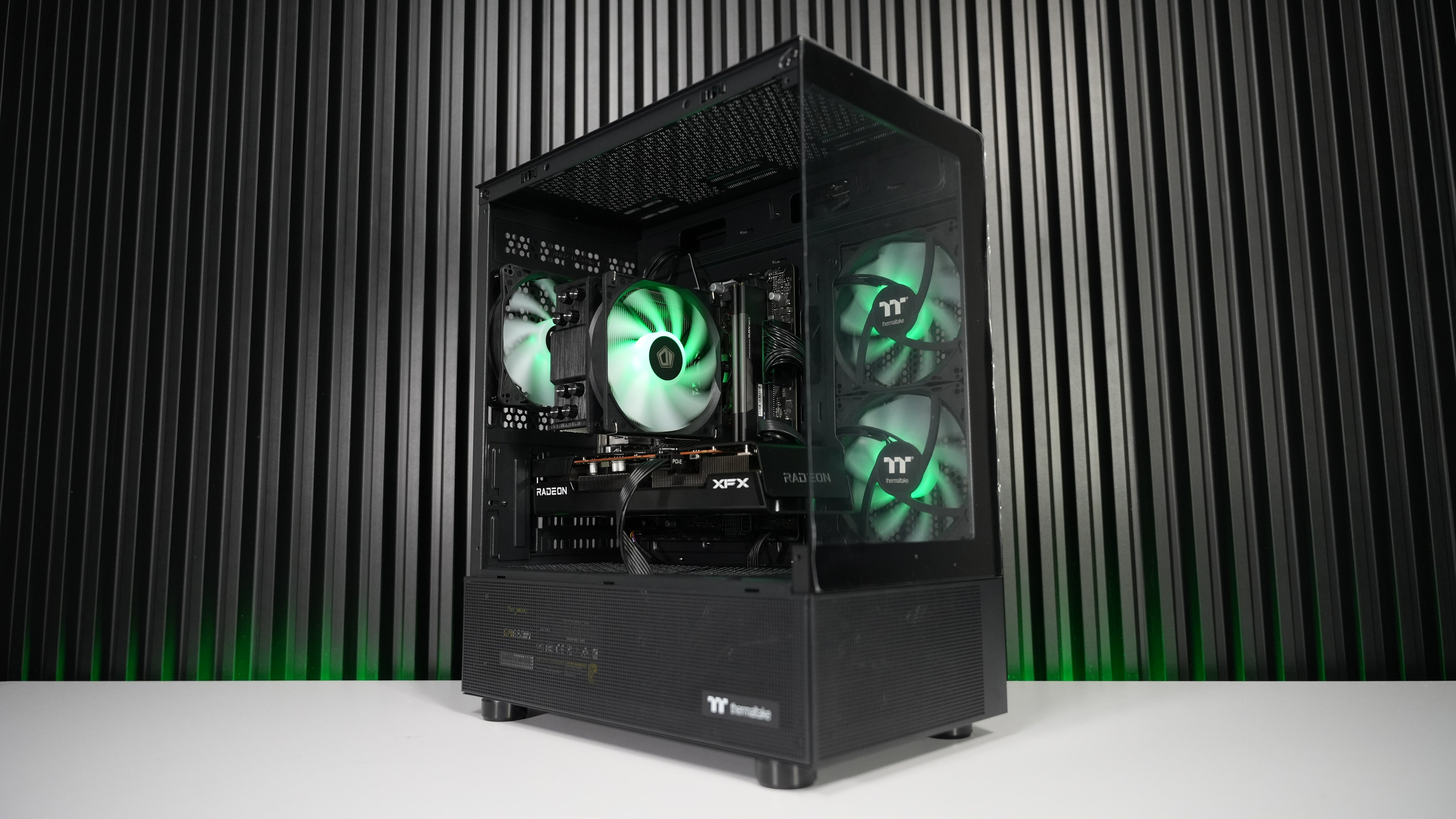 Ryzen 5 5600X + RX 7600 Gaming PC