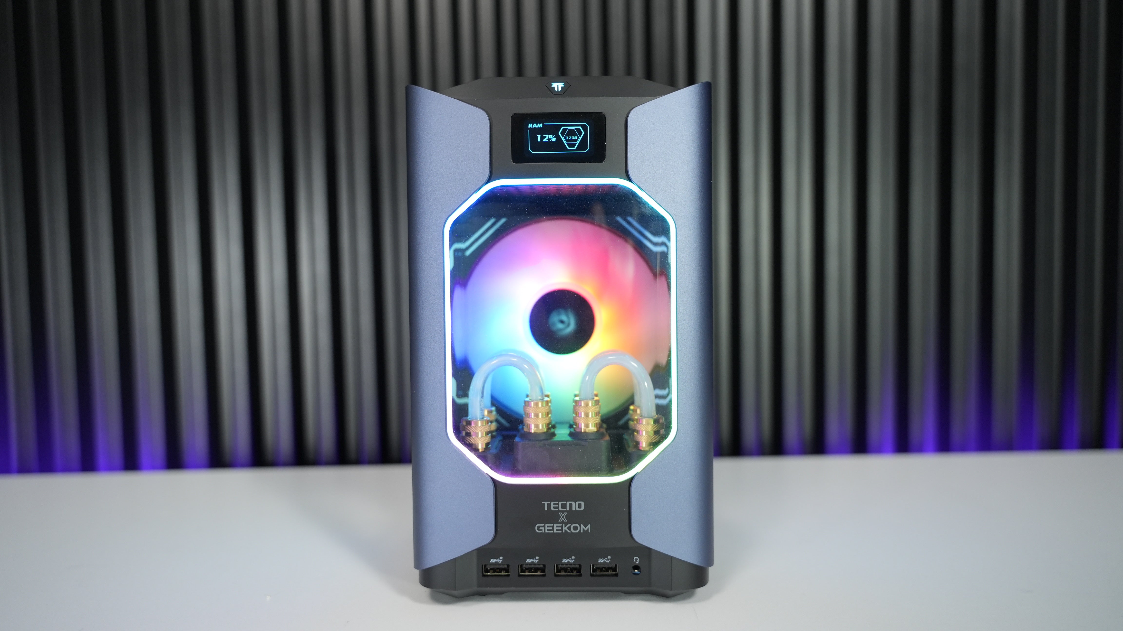 Intel i9 13900H + RTX 4060 8GB Custom Loop Mini PC