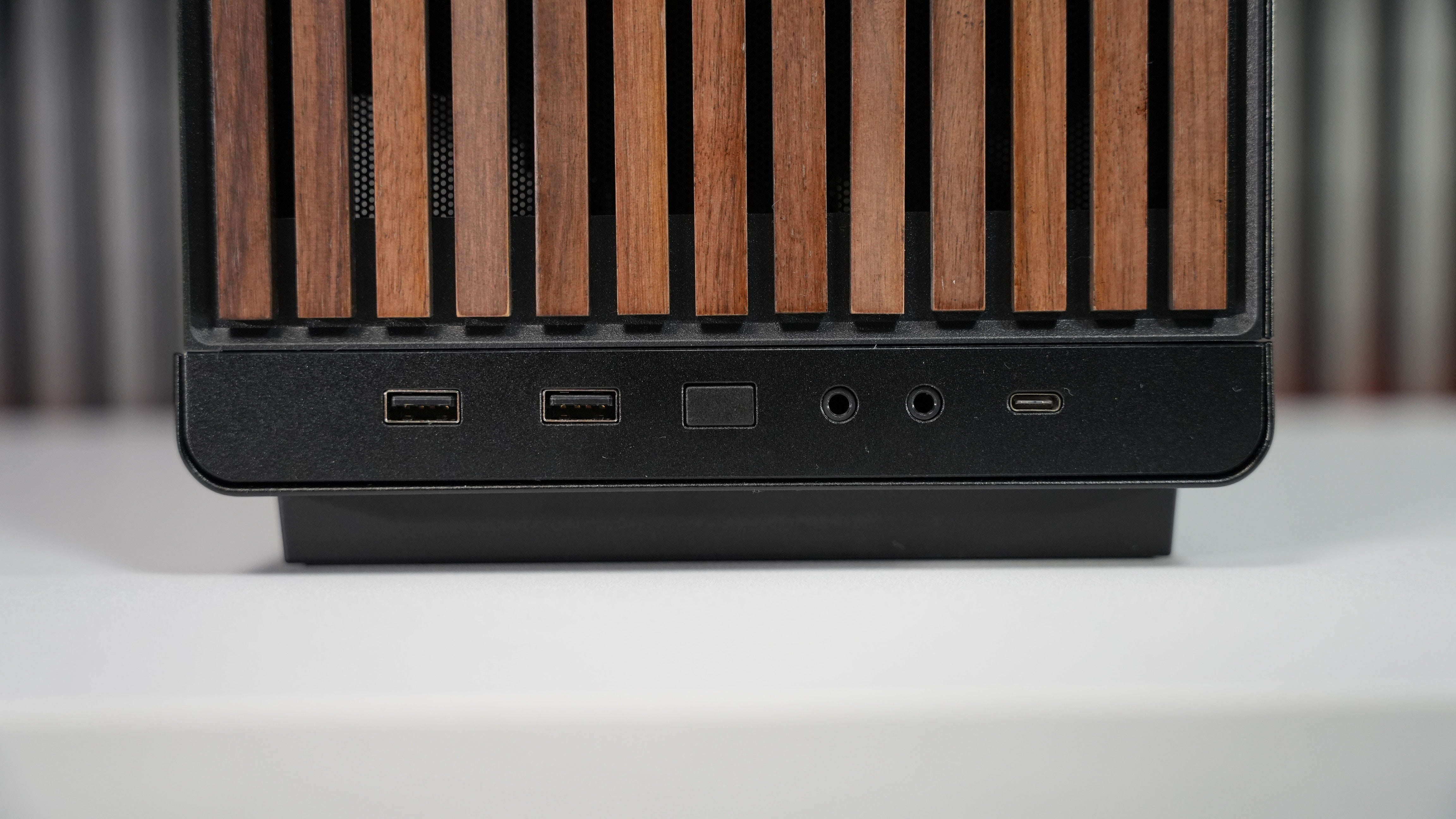 Ryzen 5 7600X + RTX 4070 Gaming/Streaming PC