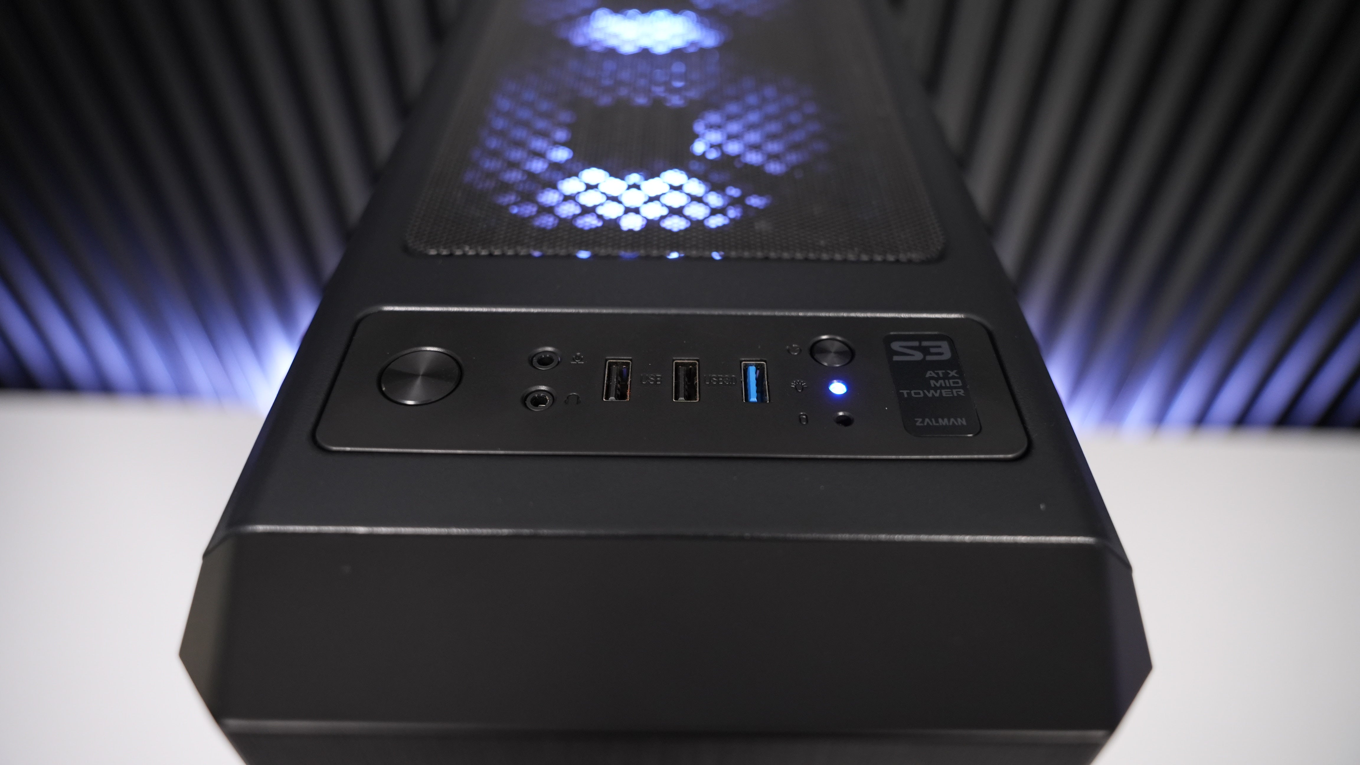 Ryzen 5 7600 + RX 7600 Gaming PC