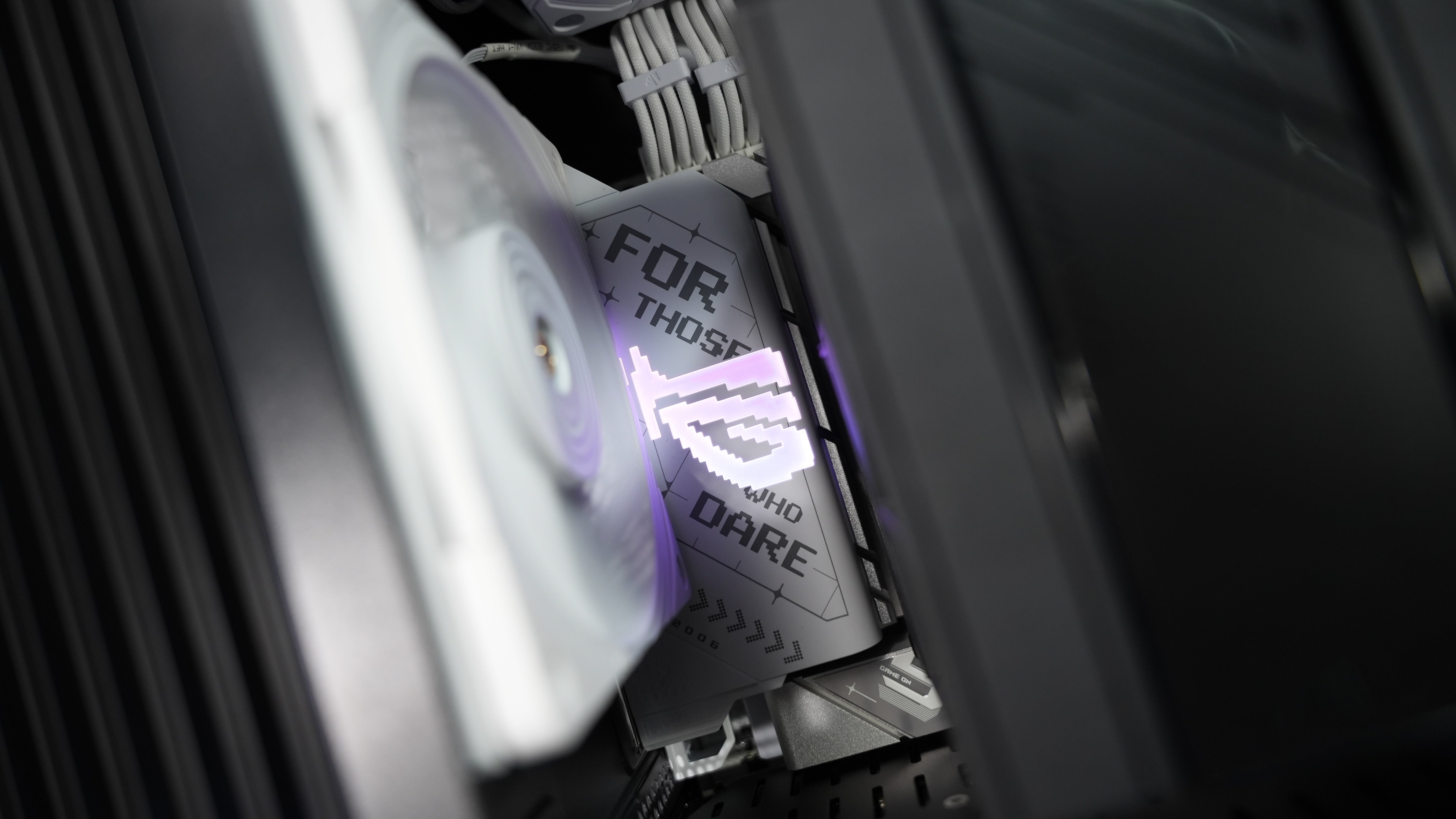 Ryzen 7 9700X + RX 7800XT Gaming/Streaming PC