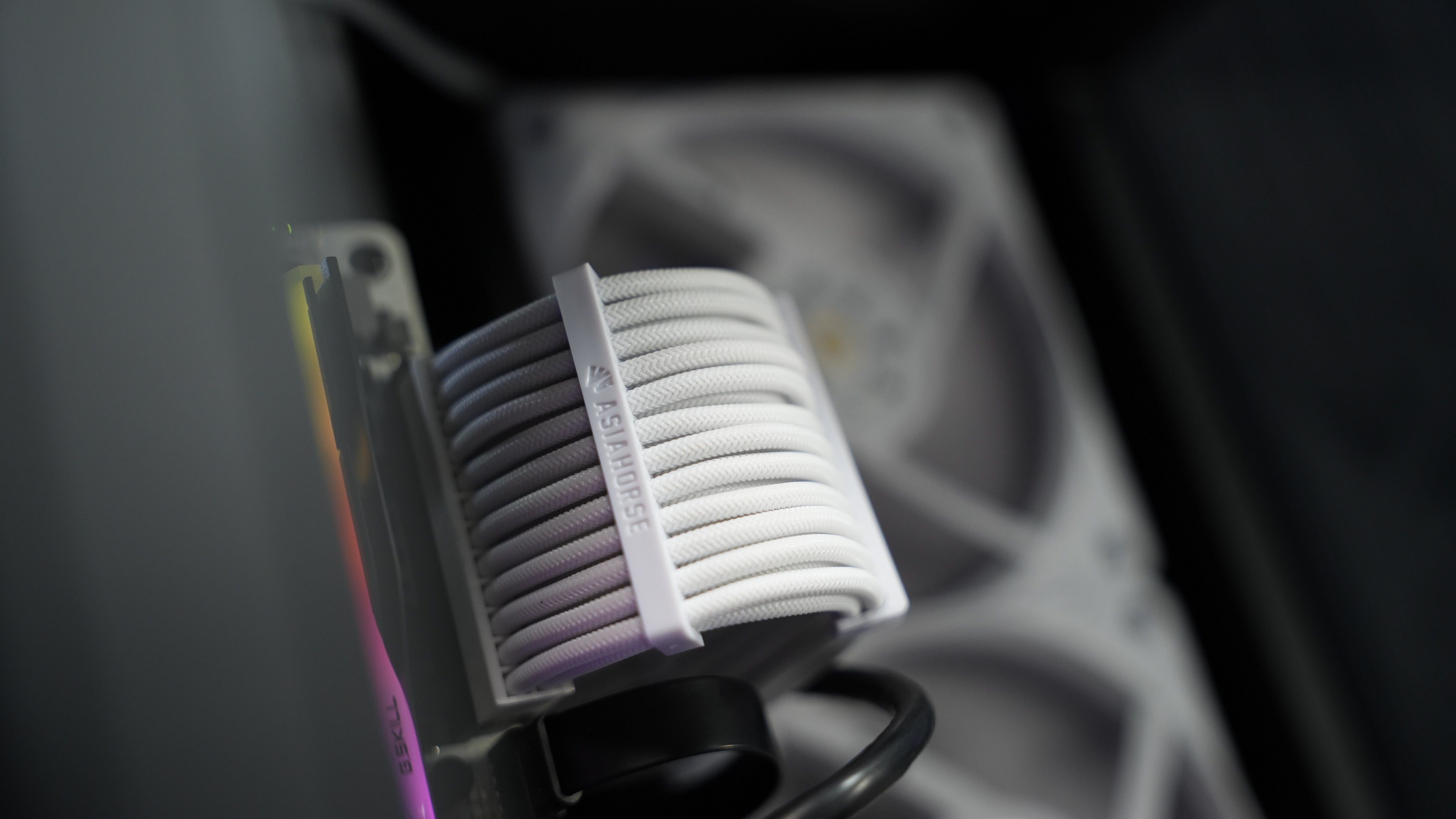 Ryzen 7 9700X + RX 7800XT Gaming/Streaming PC