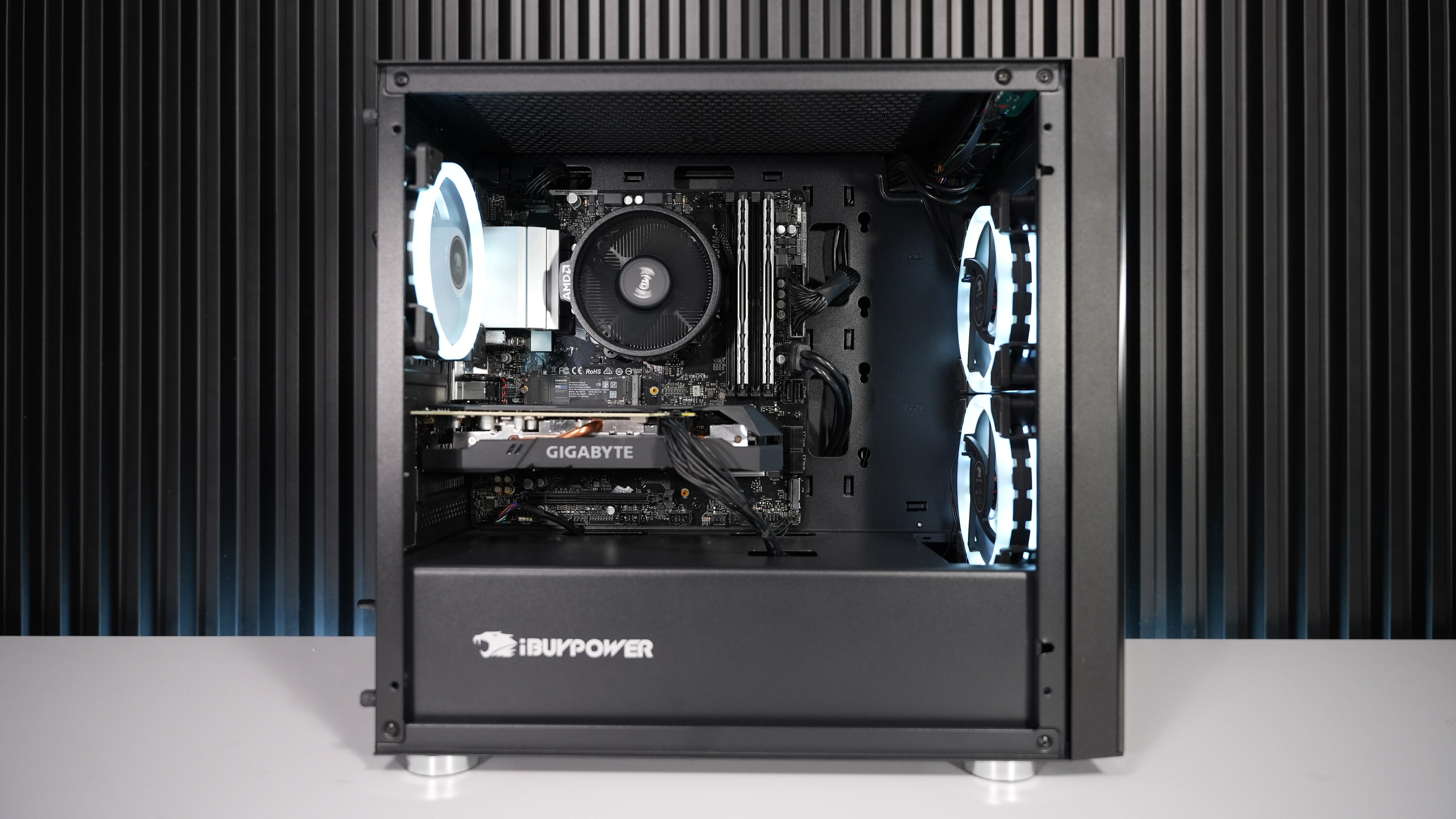 Ryzen 5 5600 + RTX 2060 Gaming PC