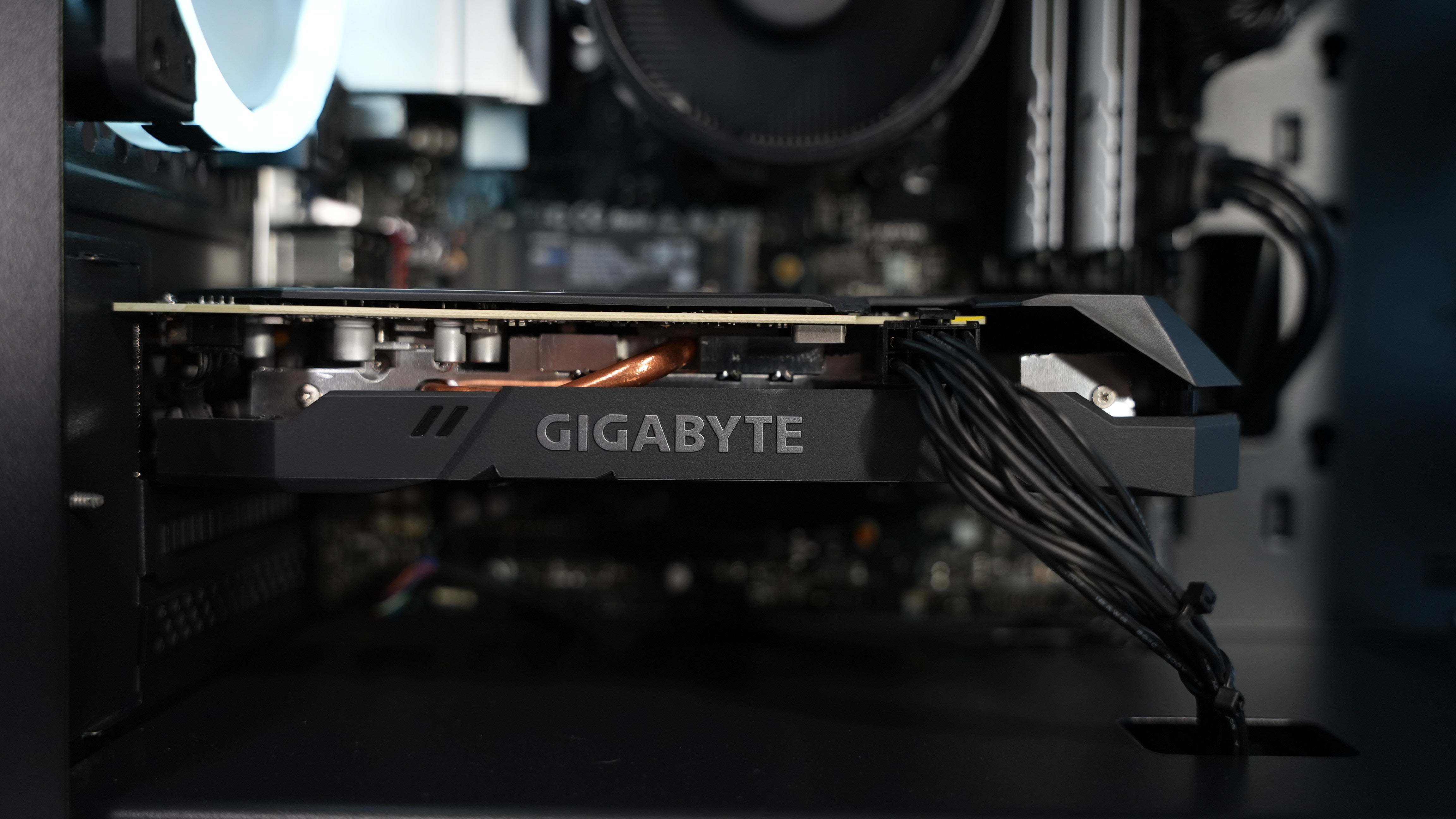 Ryzen 5 5600 + RTX 2060 Gaming PC