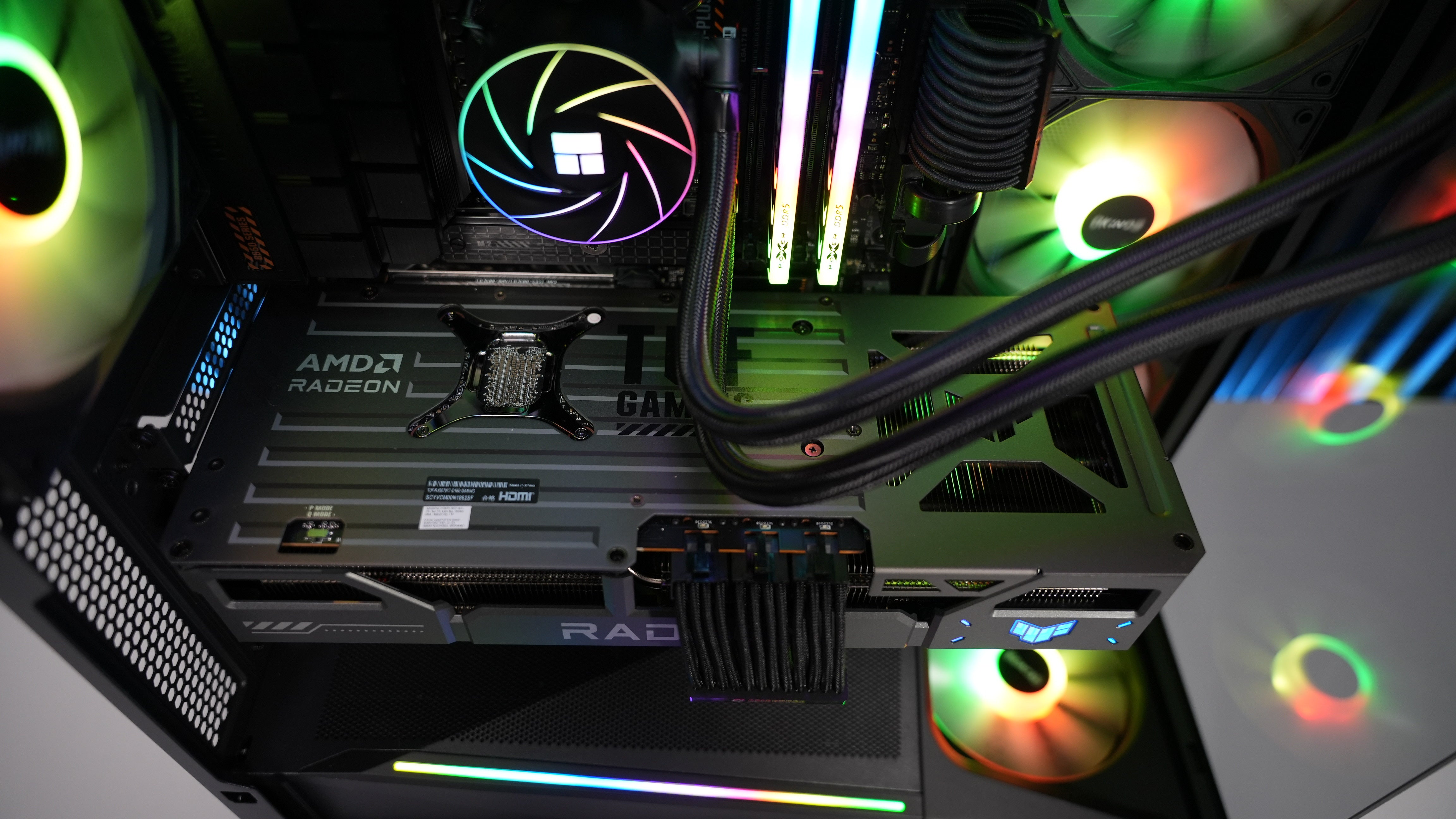 Ryzen 7 7700X + RX 9070XT Gaming/Streaming PC