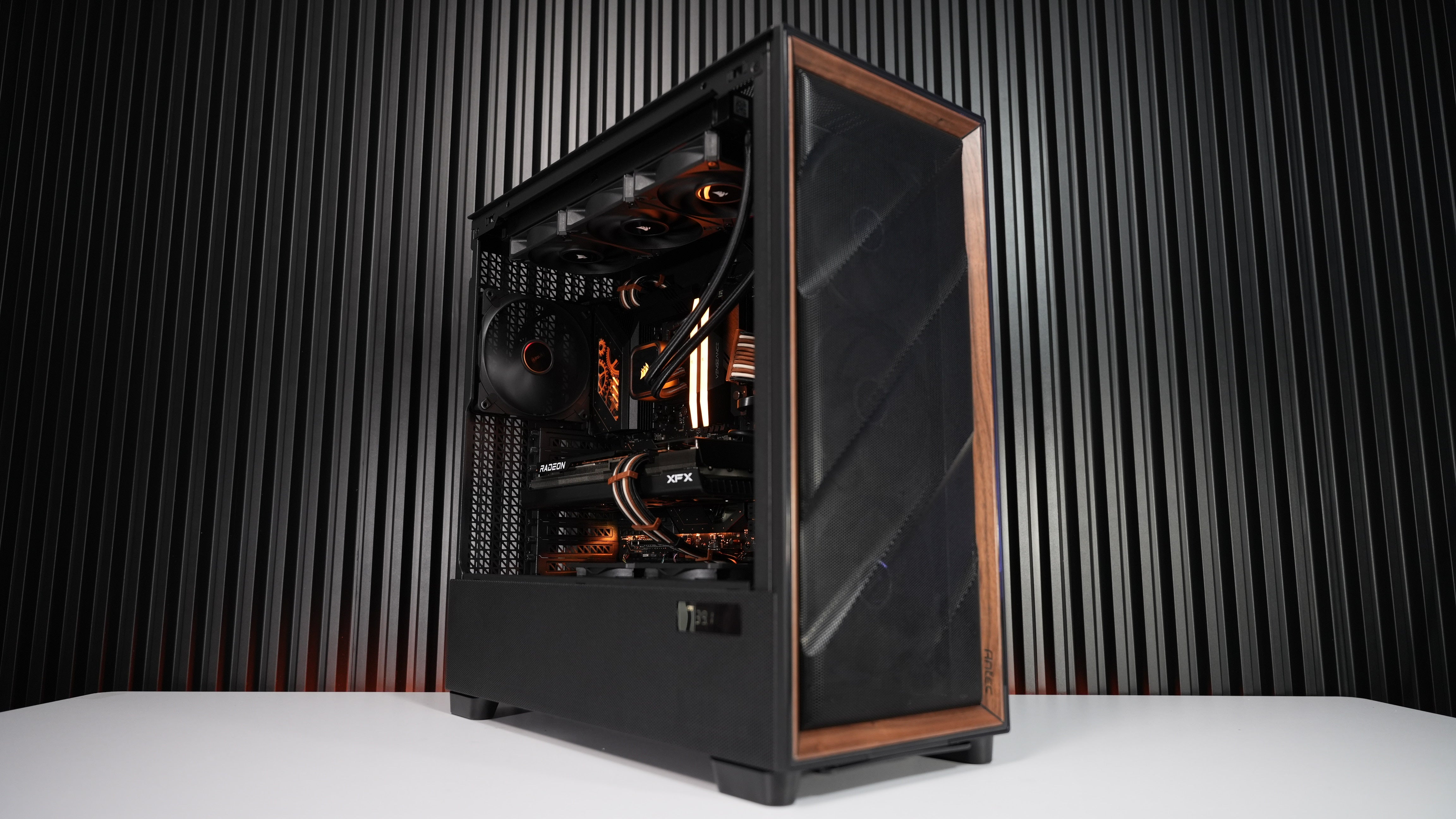 Ryzen 7 9700X + RX 7900GRE Gaming/Streaming PC