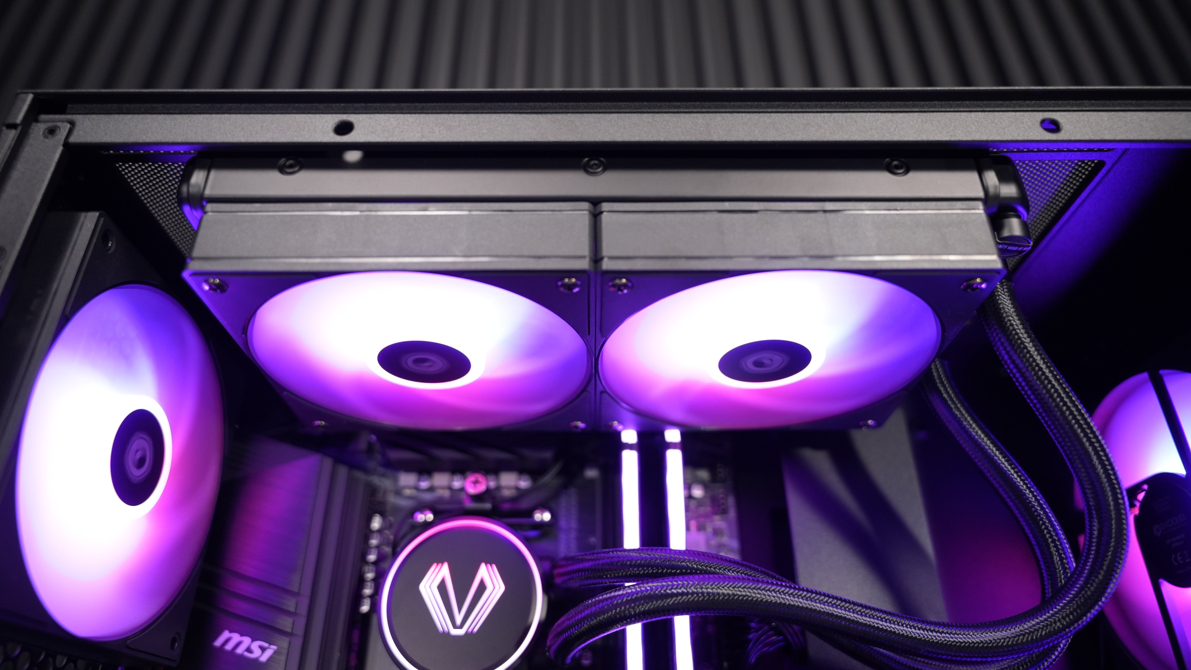 Ryzen 7 5700X + RX 7800XT Gaming/Streaming PC