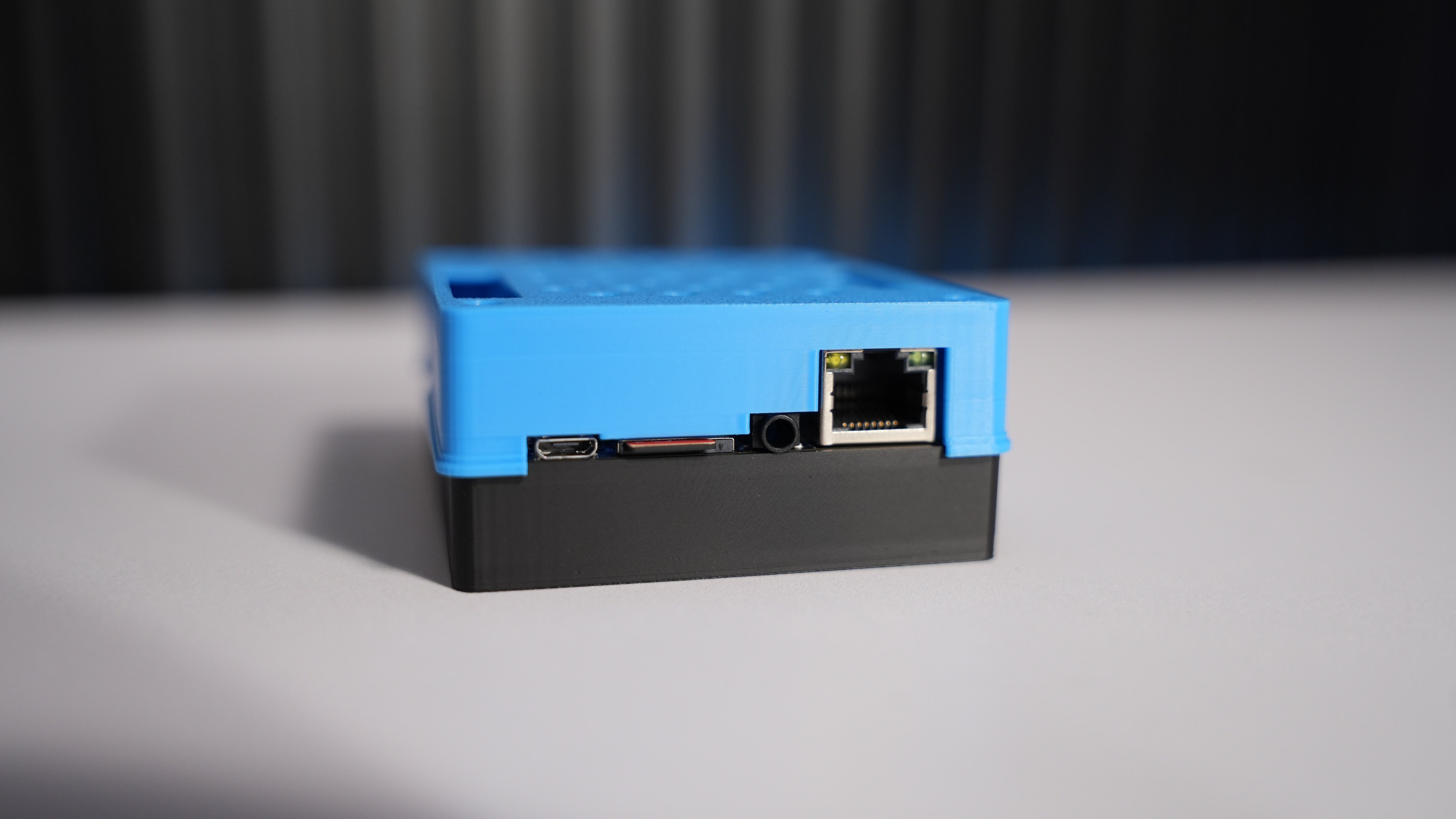 Latte Panda V1 - Intel Atom Z-8350