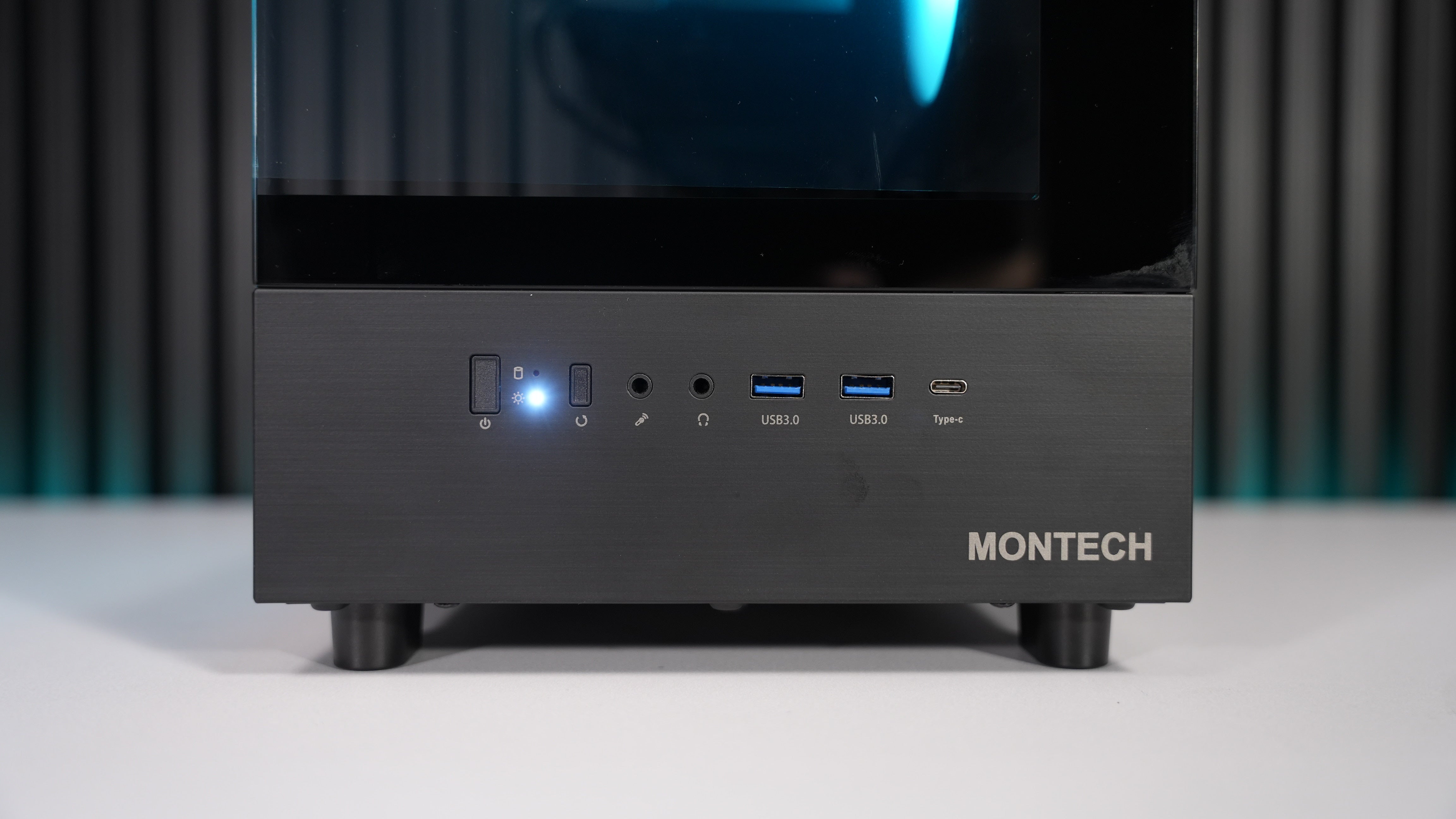 Ryzen 7 7700X + RX 7600 Gaming PC