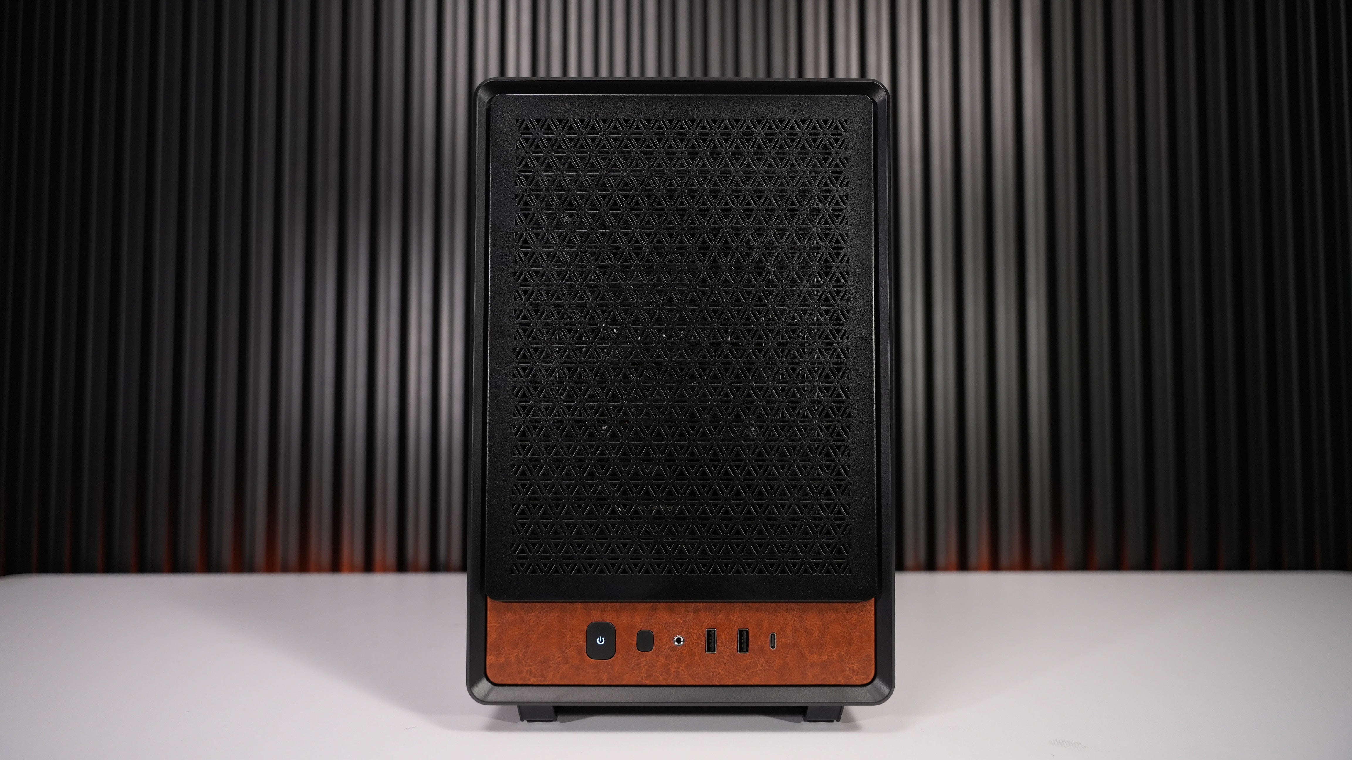 Ryzen 5 7600X + RTX 2080 Ti Gaming PC