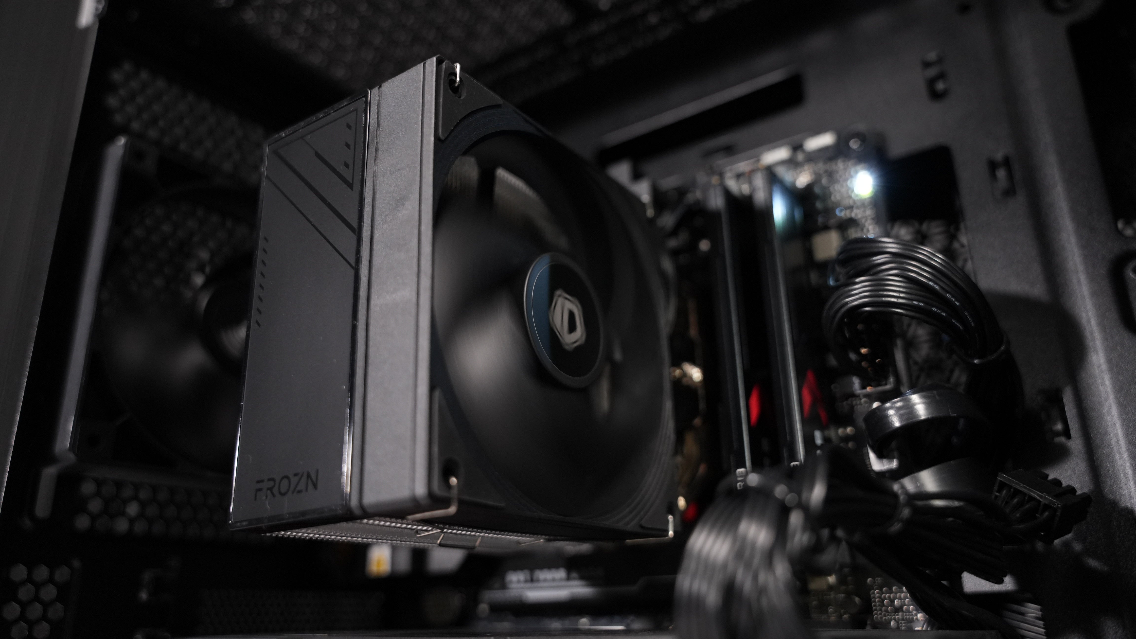 Ryzen 5 7600X + RTX 2080 Ti Gaming PC