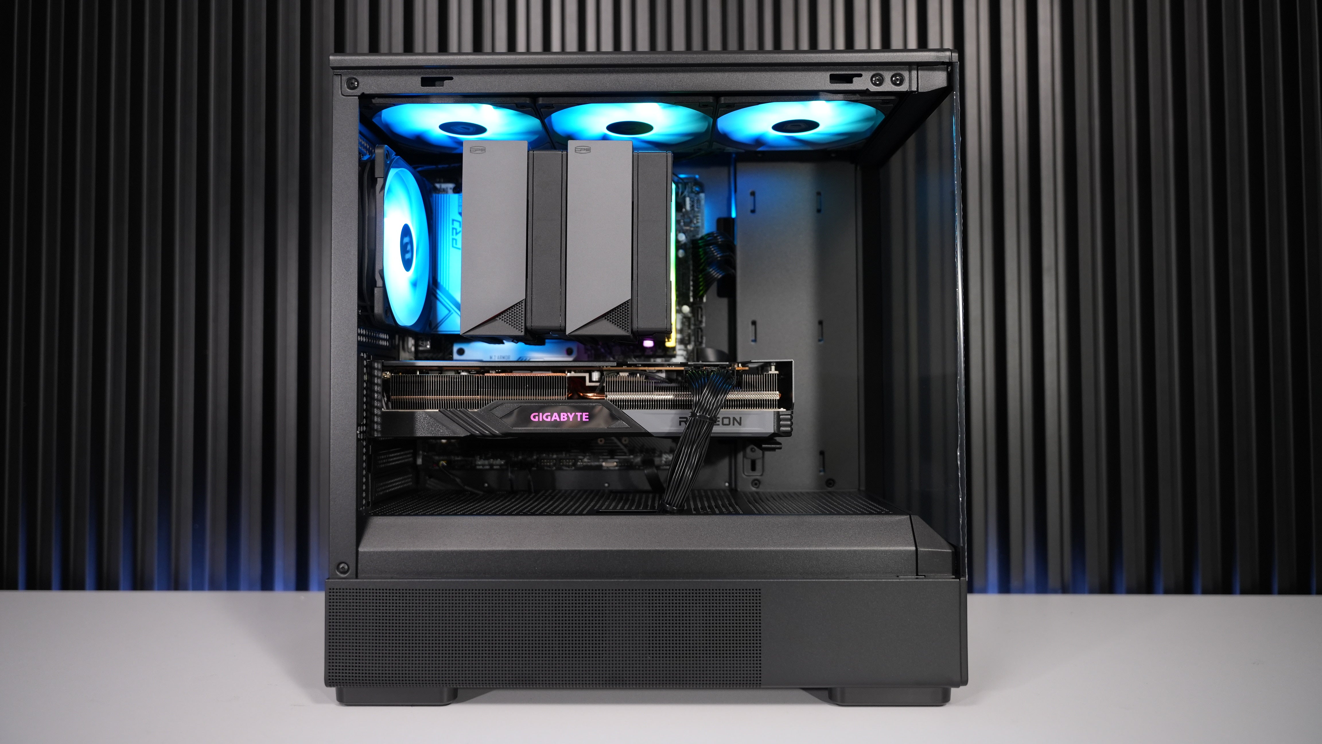 Ryzen 5 7600 + RX 7800XT Gaming/Streaming PC