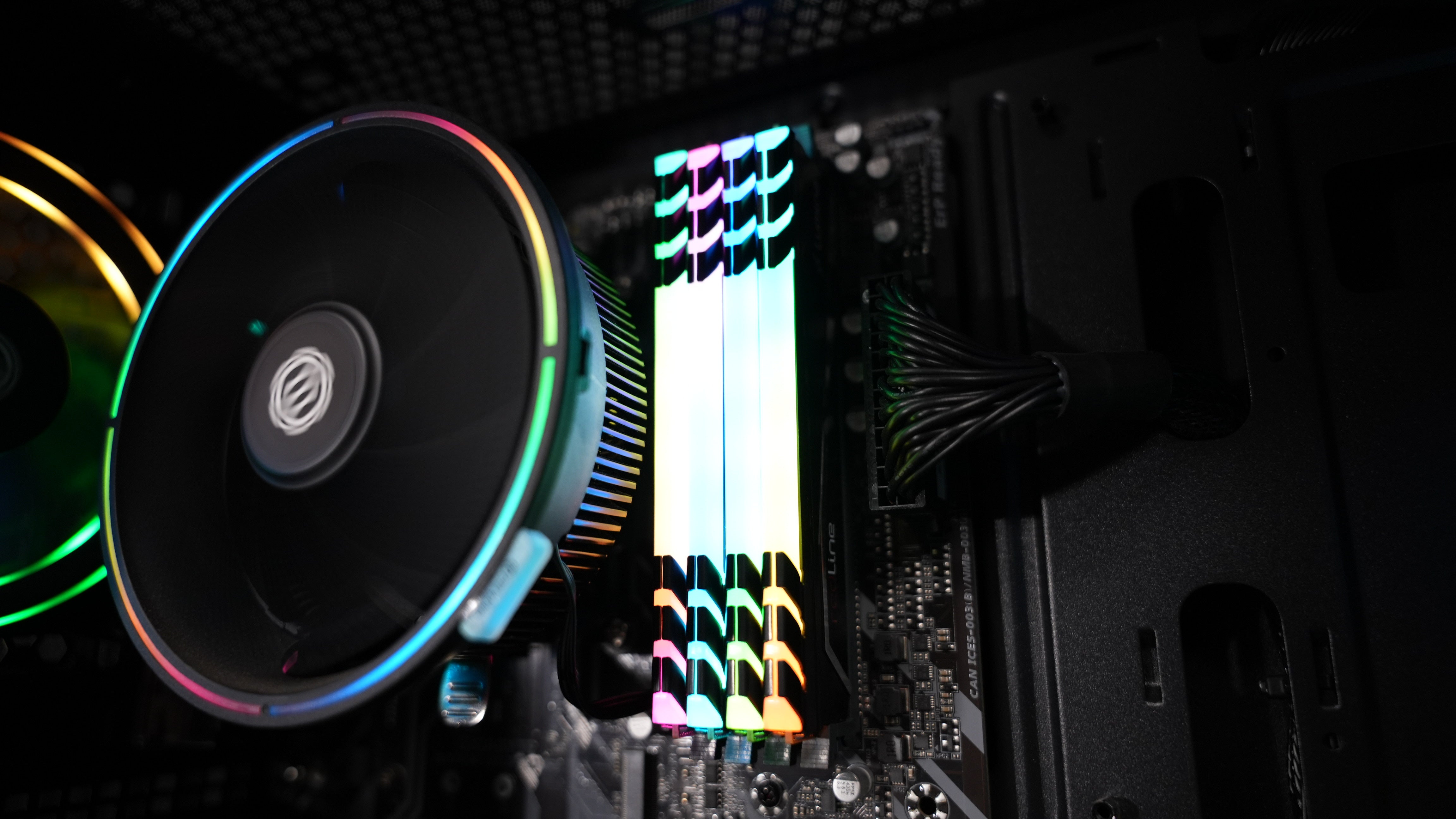 Ryzen 5 5600G + RX 7600 Gaming PC