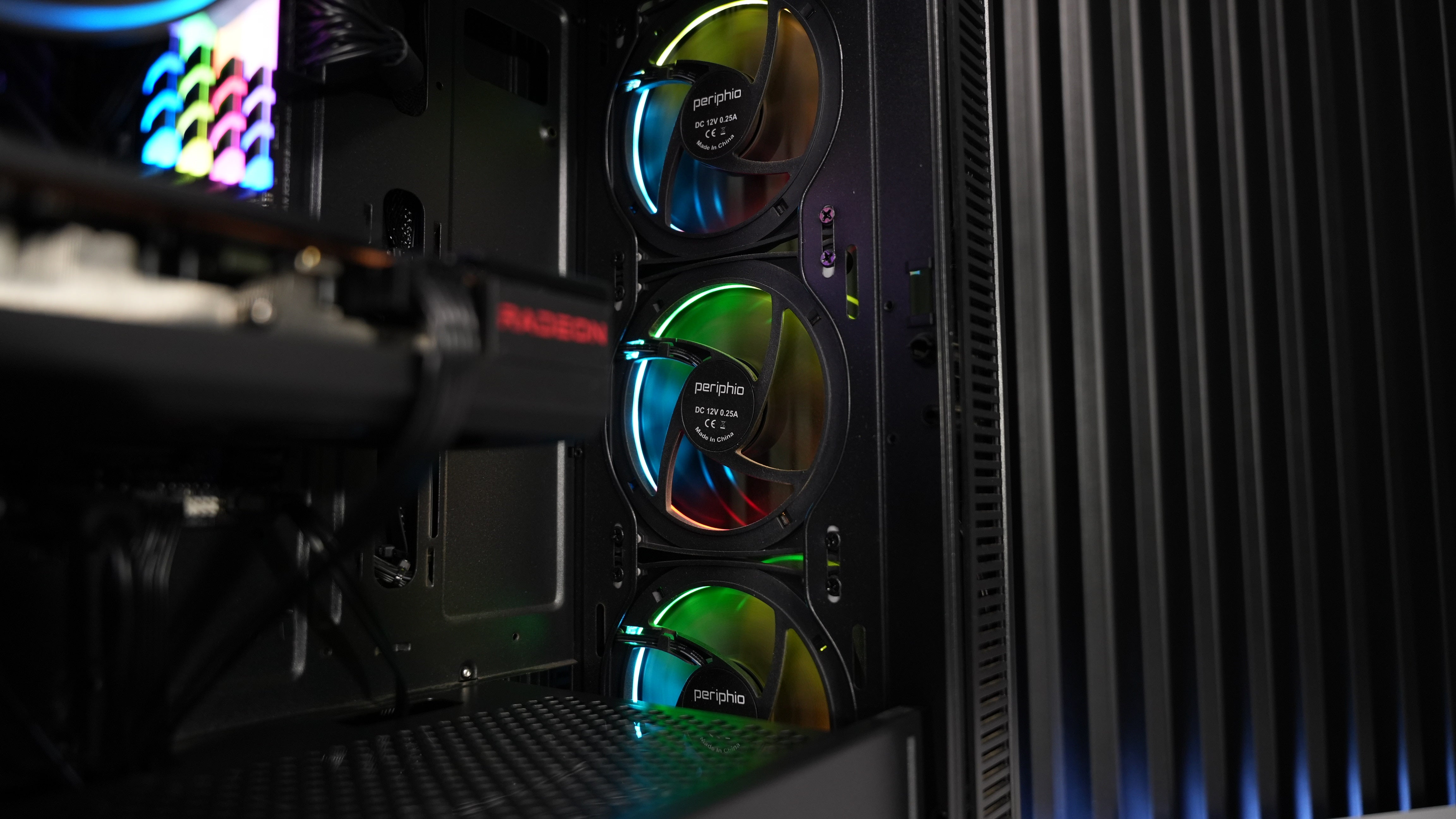 Ryzen 5 5600G + RX 7600 Gaming PC