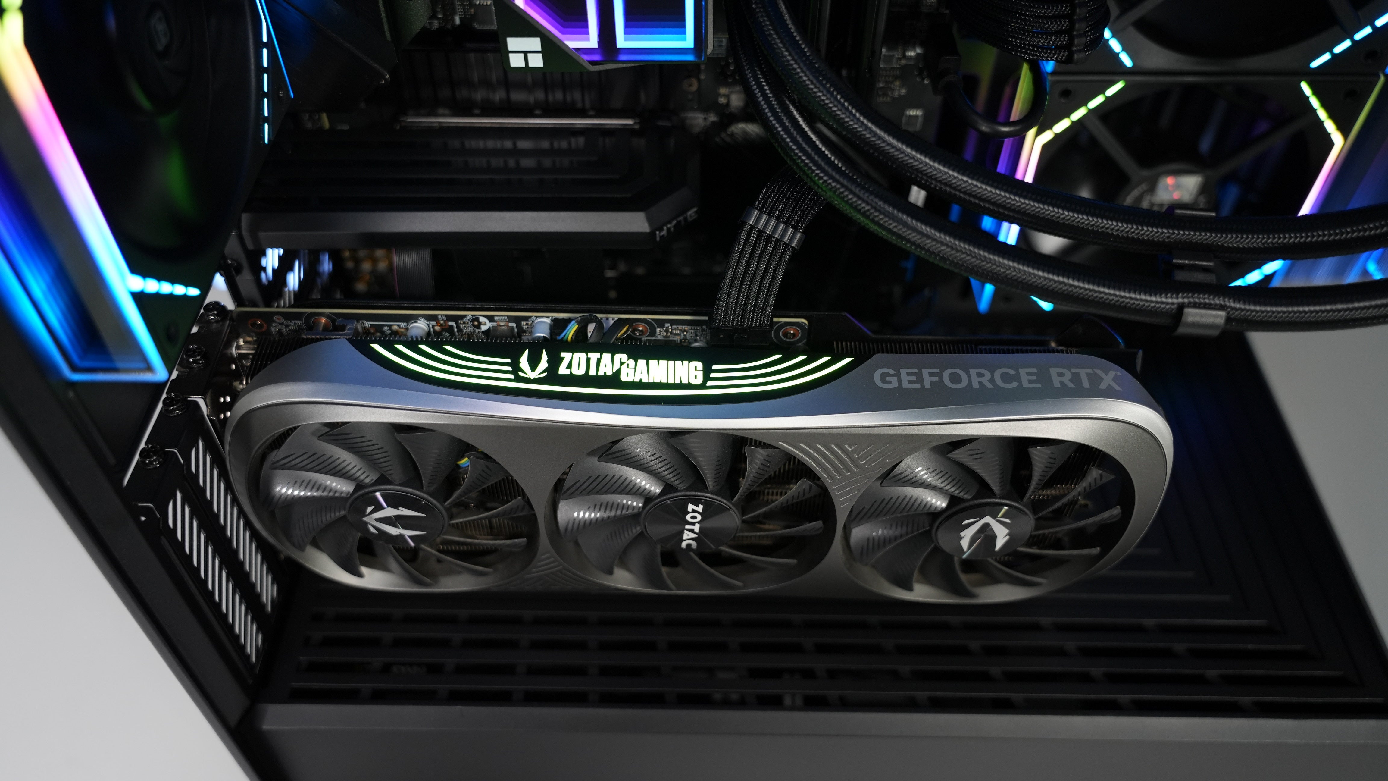 Ryzen 7 7700 + RTX 4070Ti Gaming/Streaming PC