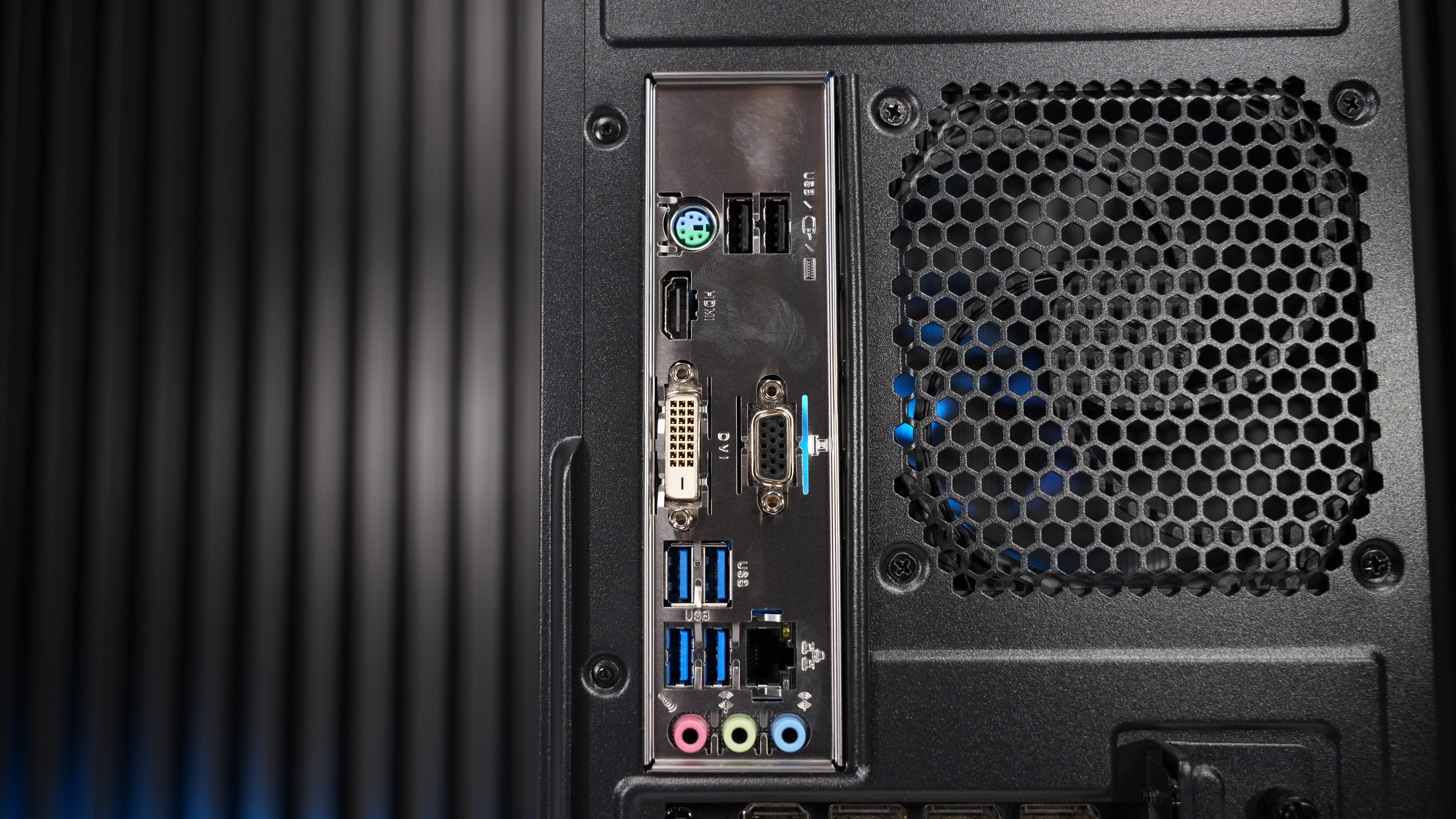 Ryzen 5 4500 + RX 580 Budget Gaming PC