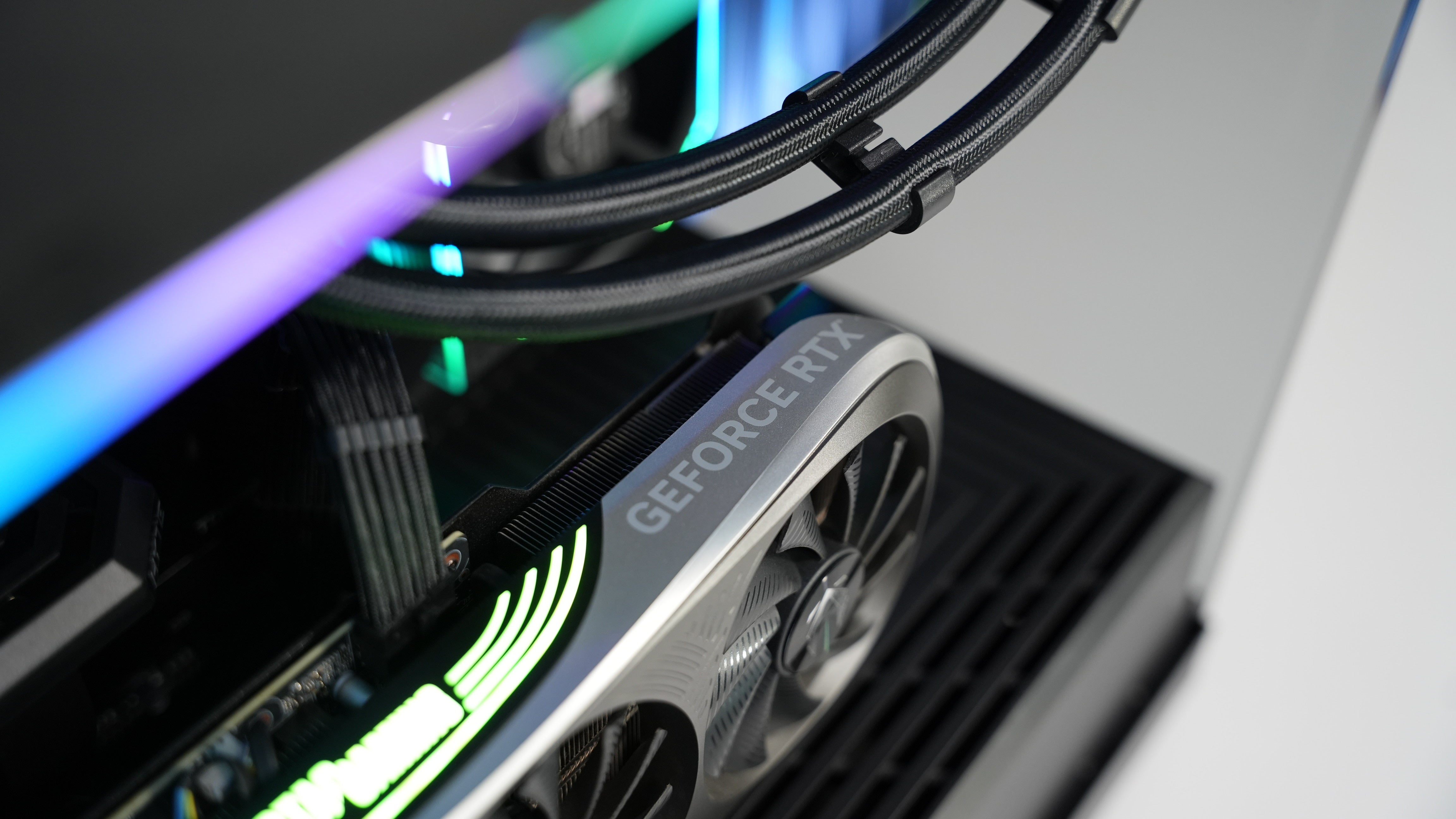 Ryzen 7 7700 + RTX 4070Ti Gaming/Streaming PC