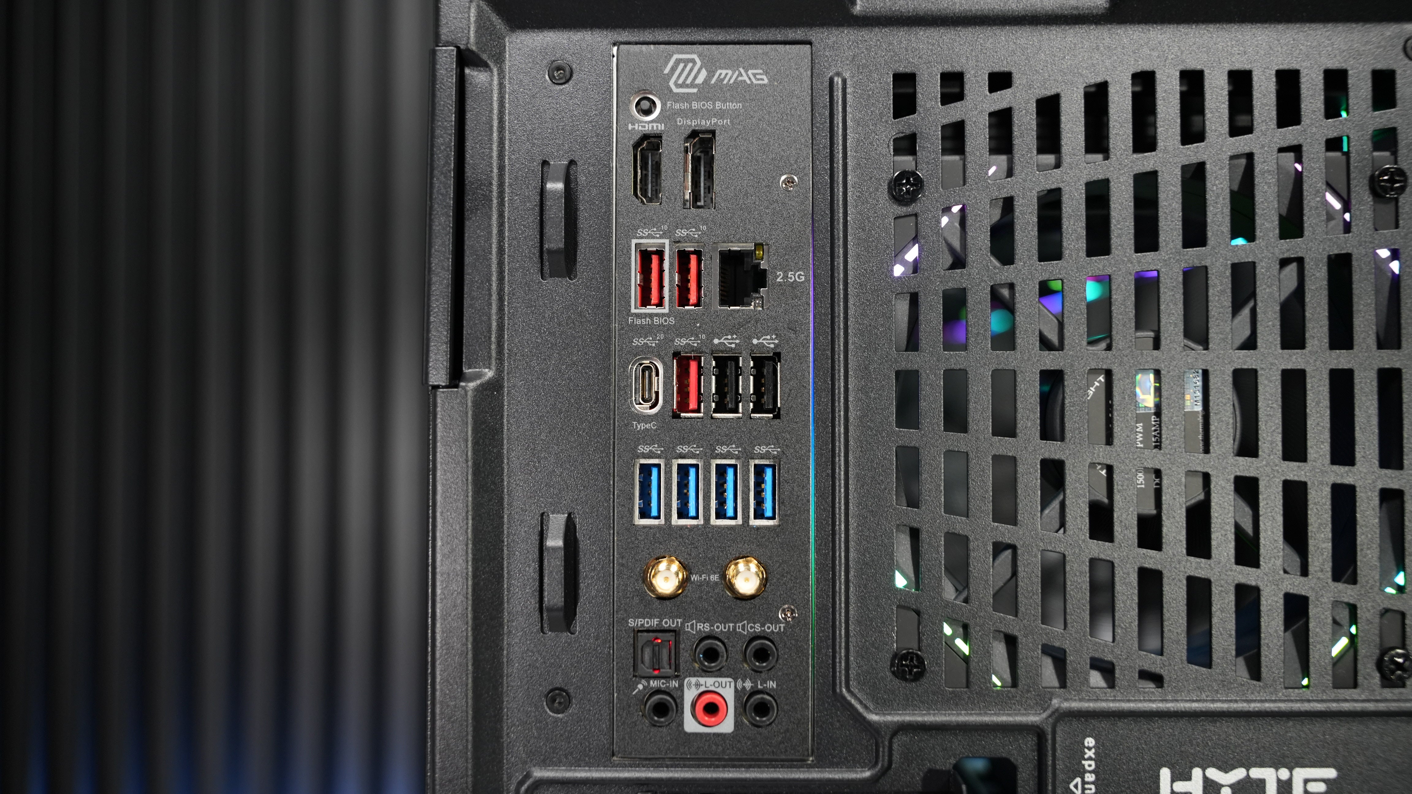 Ryzen 7 7700 + RTX 4070Ti Gaming/Streaming PC