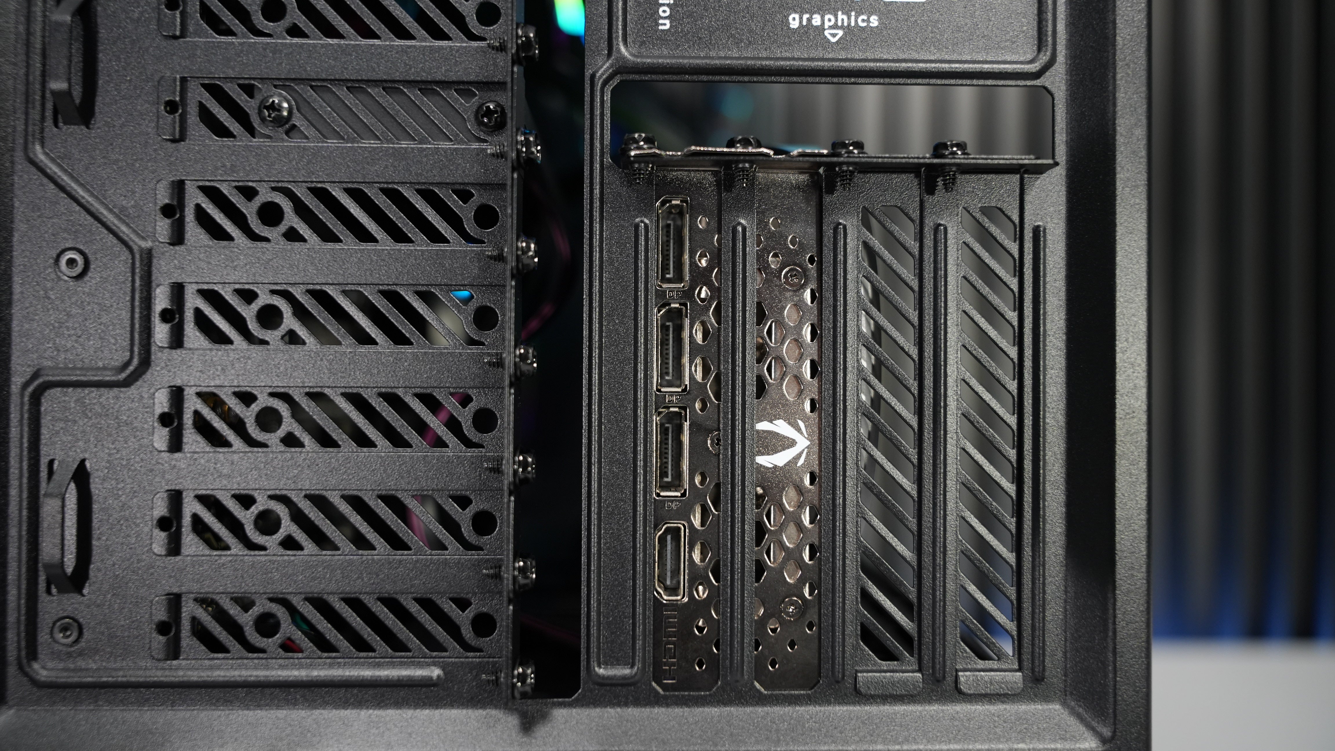 Ryzen 7 7700 + RTX 4070Ti Gaming/Streaming PC