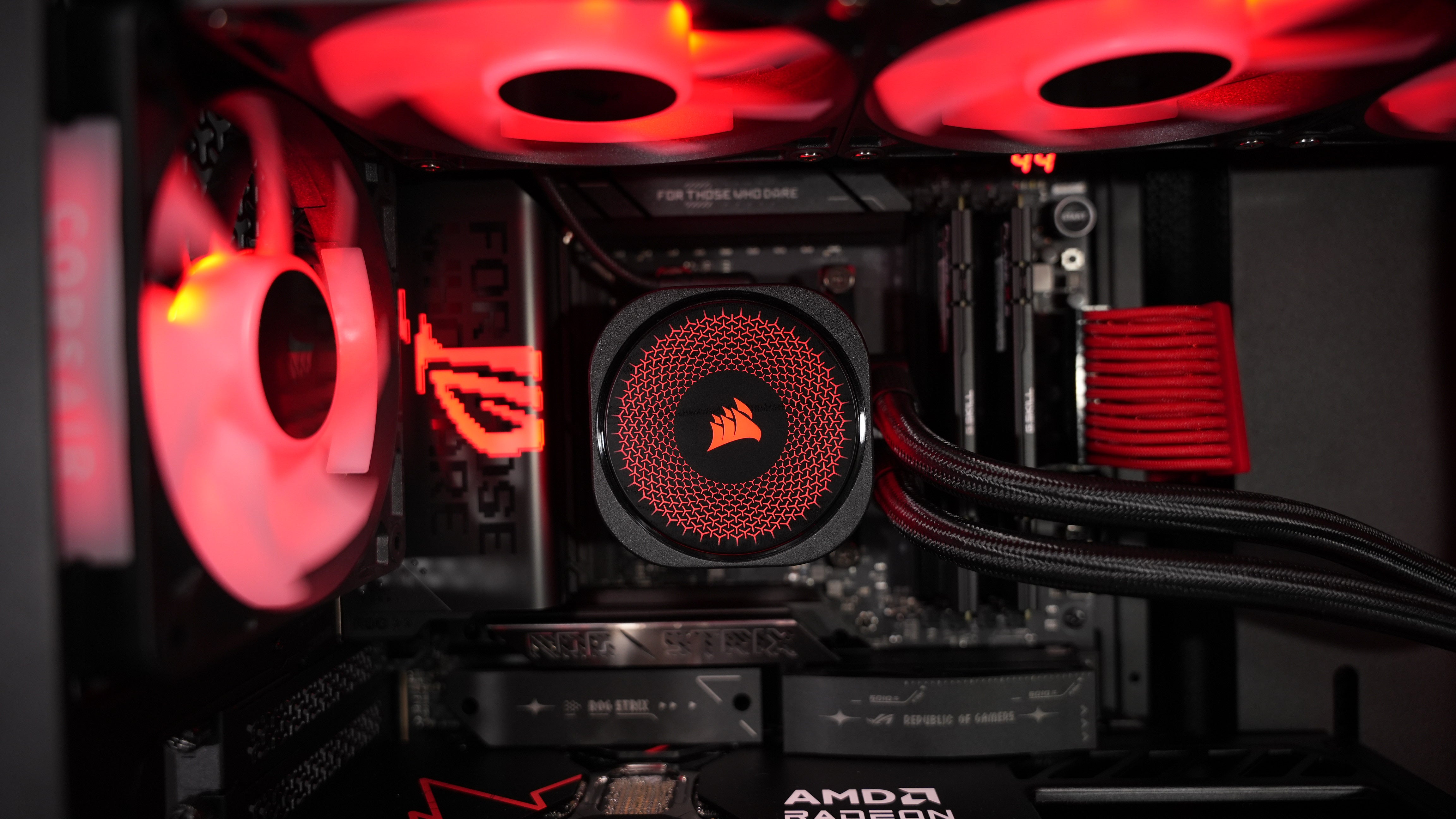 Ryzen 9 9950X3D + RX 9070XT Gaming/Streaming PC