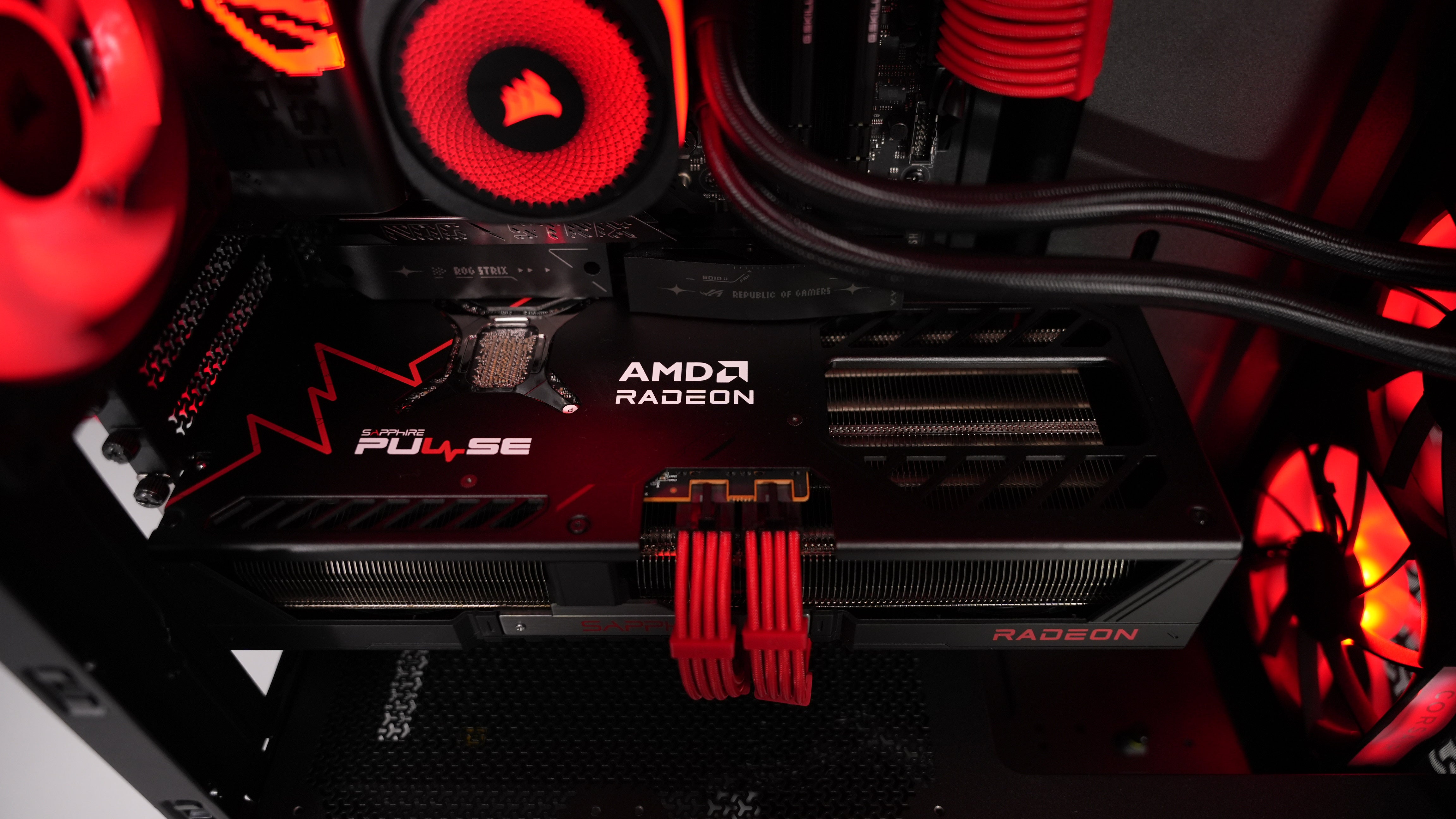 Ryzen 9 9950X3D + RX 9070XT Gaming/Streaming PC