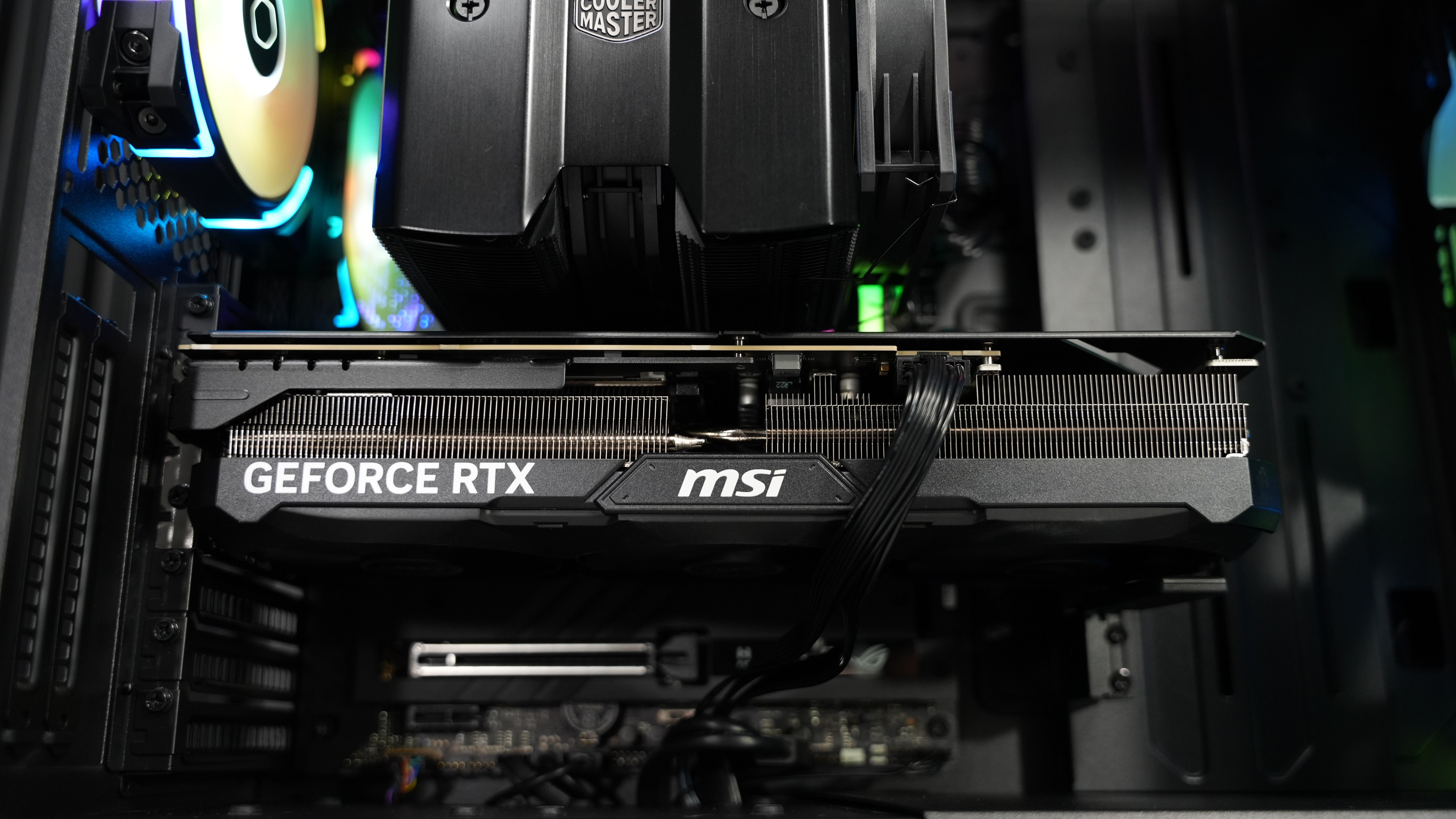 Ryzen 7 7700X + RTX 4070Ti Super Gaming/Streaming PC