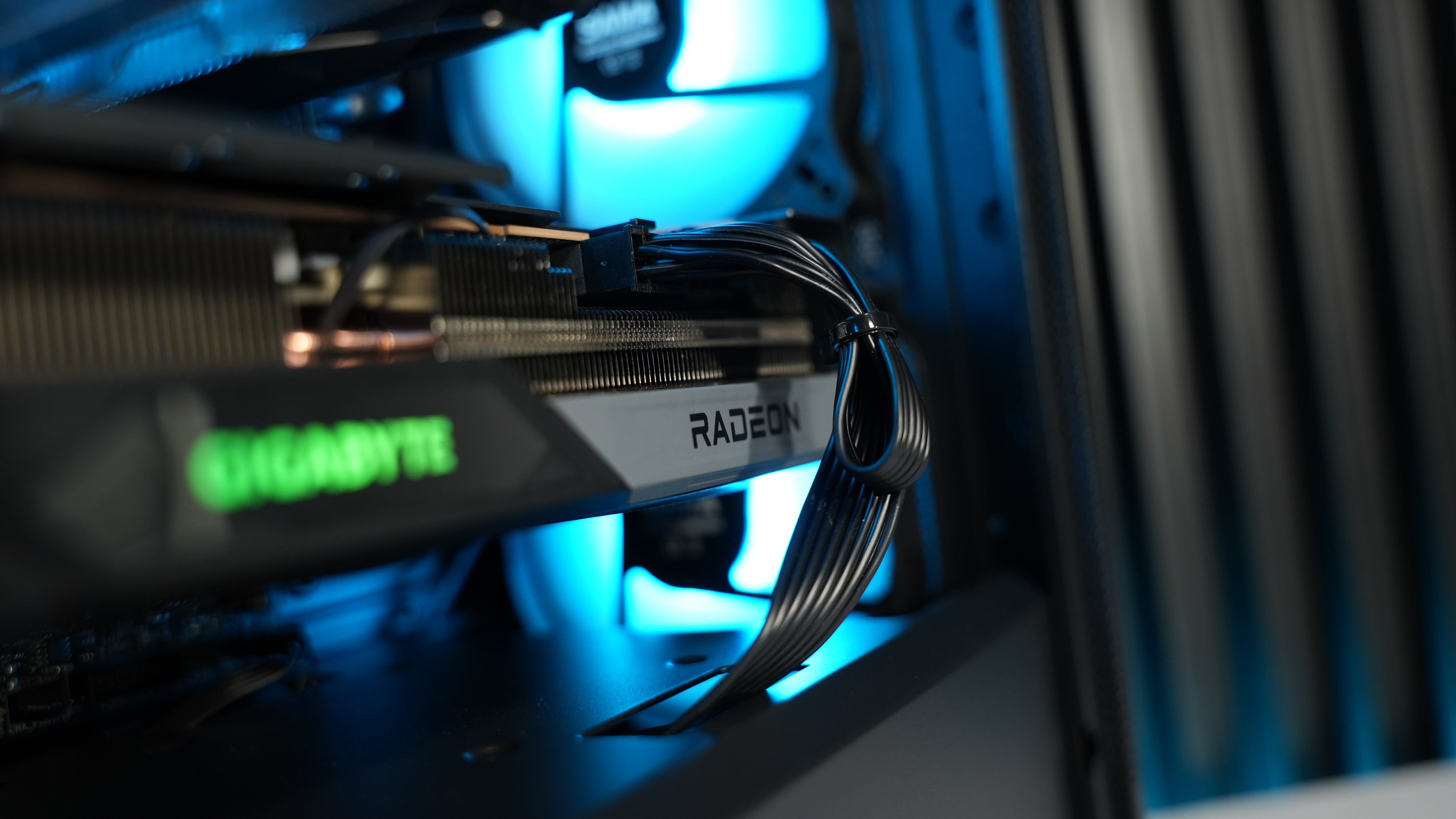 Ryzen 7 5700X + RX 7800XT Gaming/Streaming PC