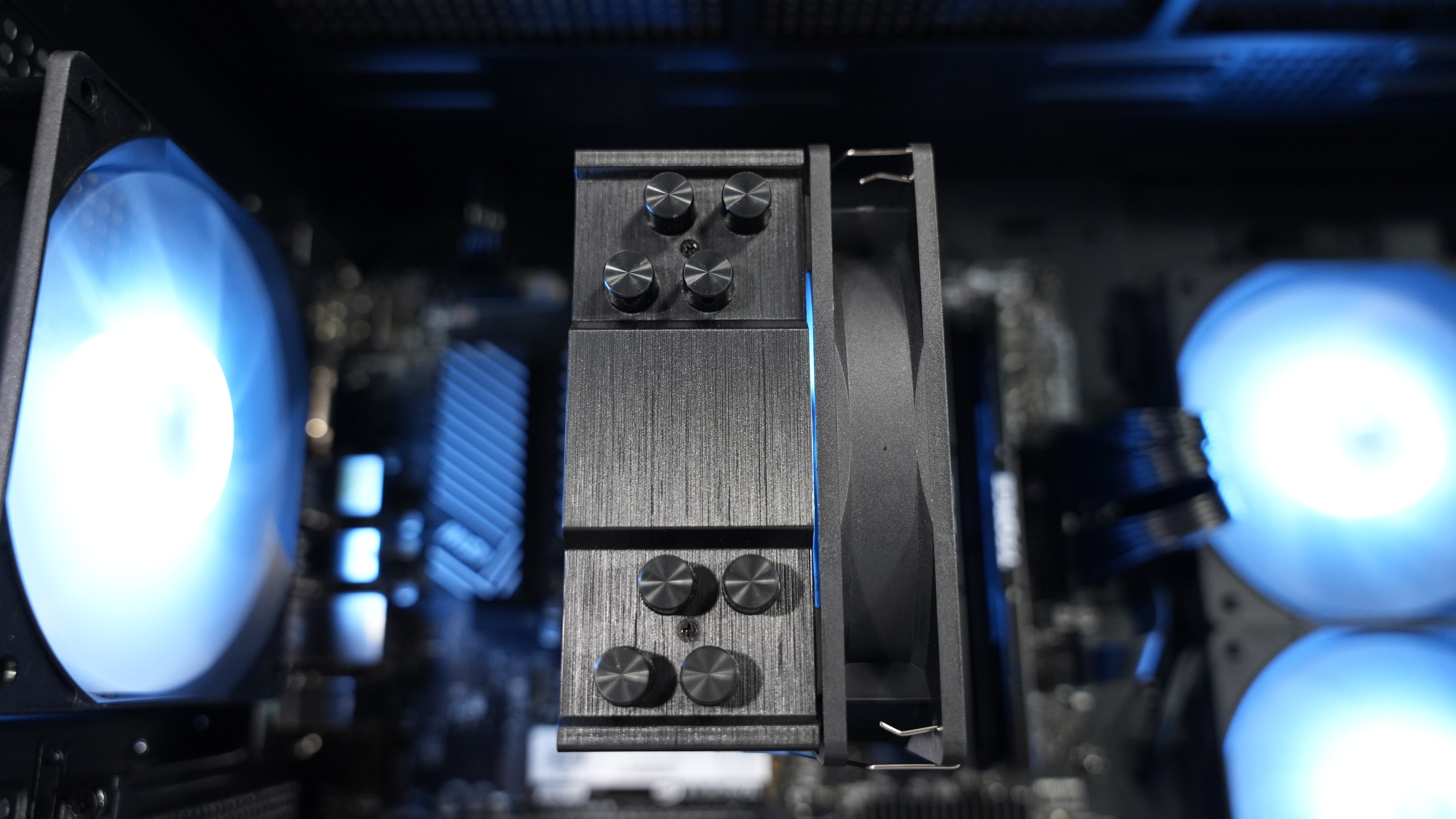 Ryzen 5 7500F + RX 7700XT Gaming/Streaming PC