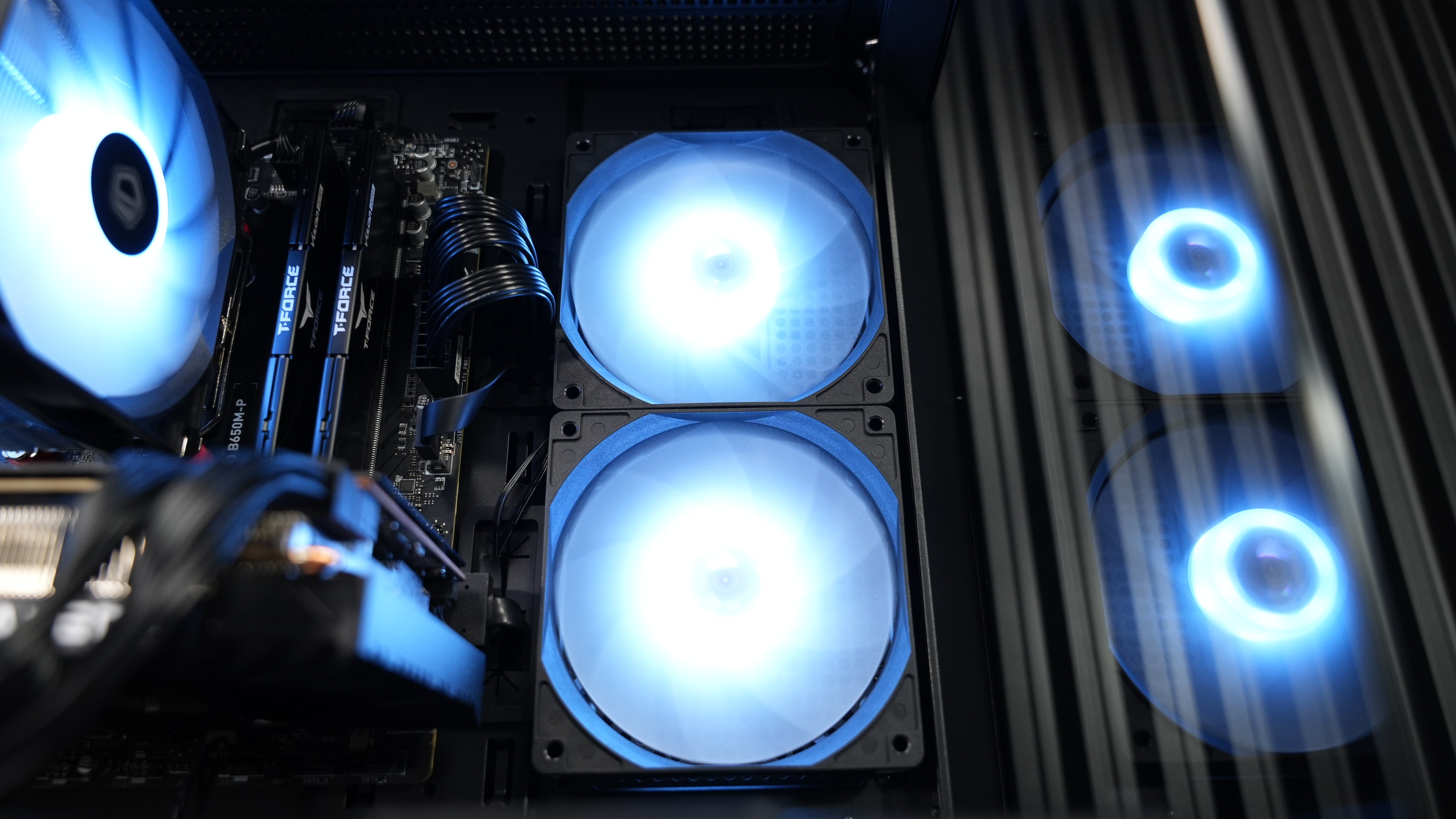 Ryzen 5 7500F + RX 7700XT Gaming/Streaming PC