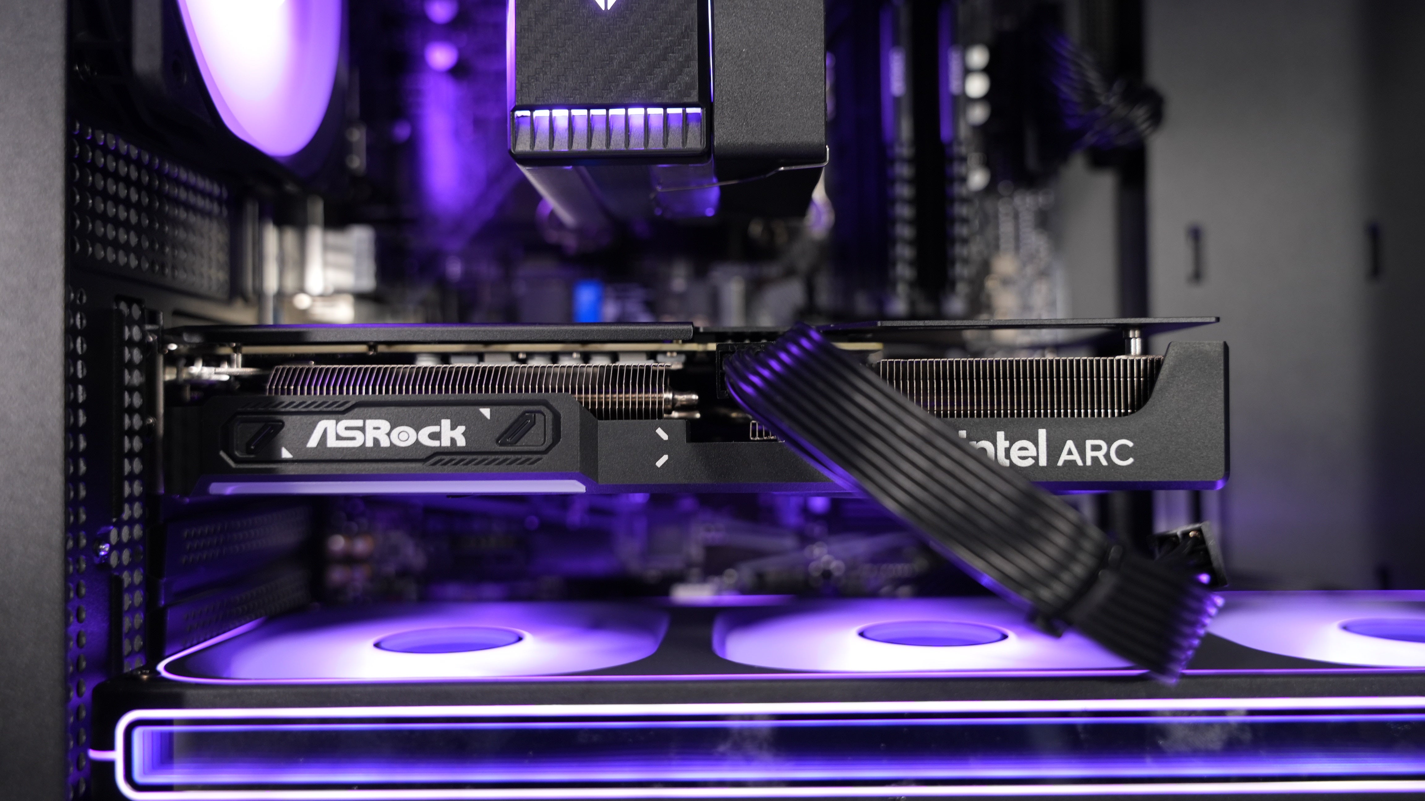 Ryzen 7 5700X + Arc B570 Gaming PC