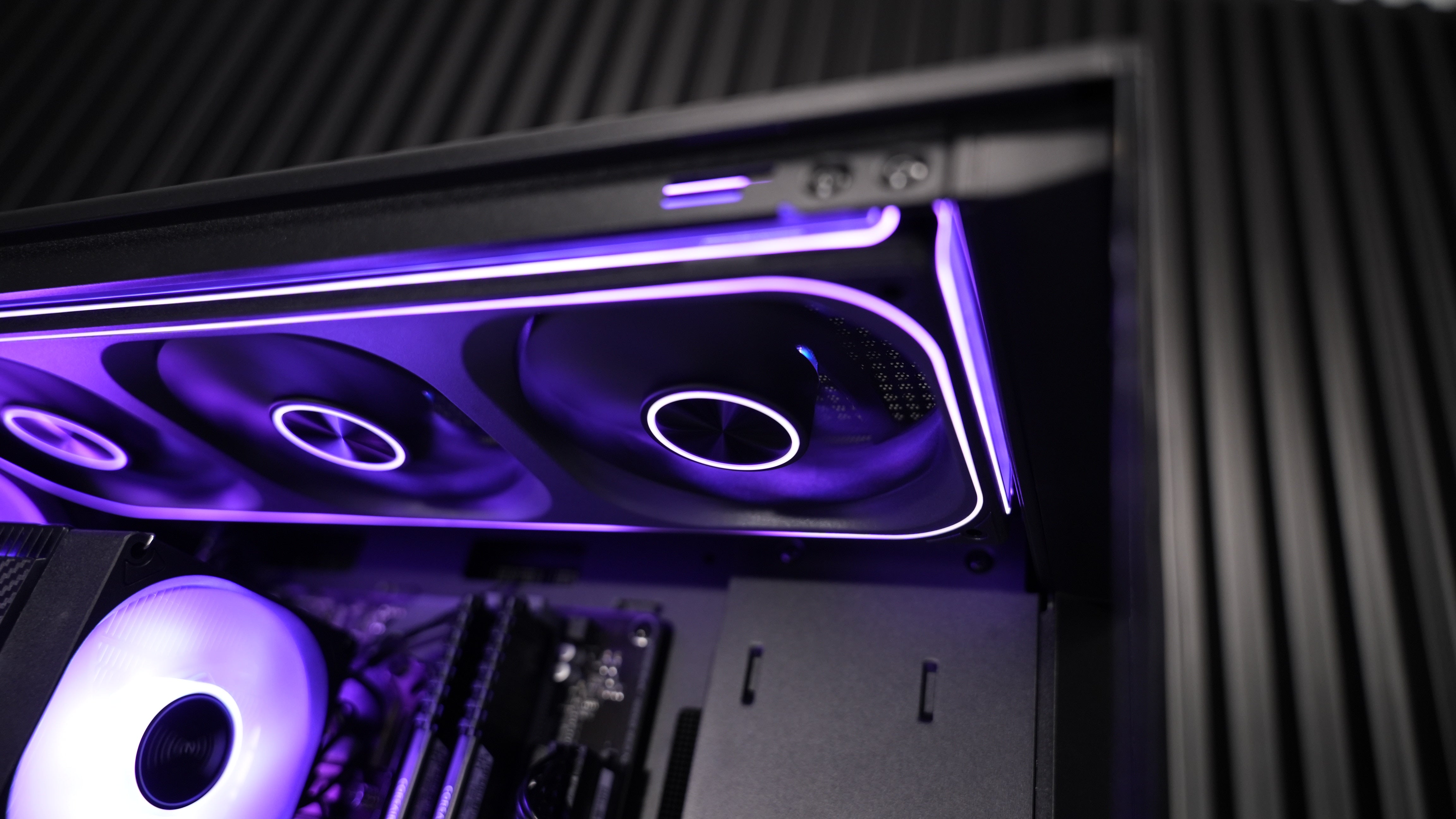 Ryzen 7 5700X + Arc B570 Gaming PC