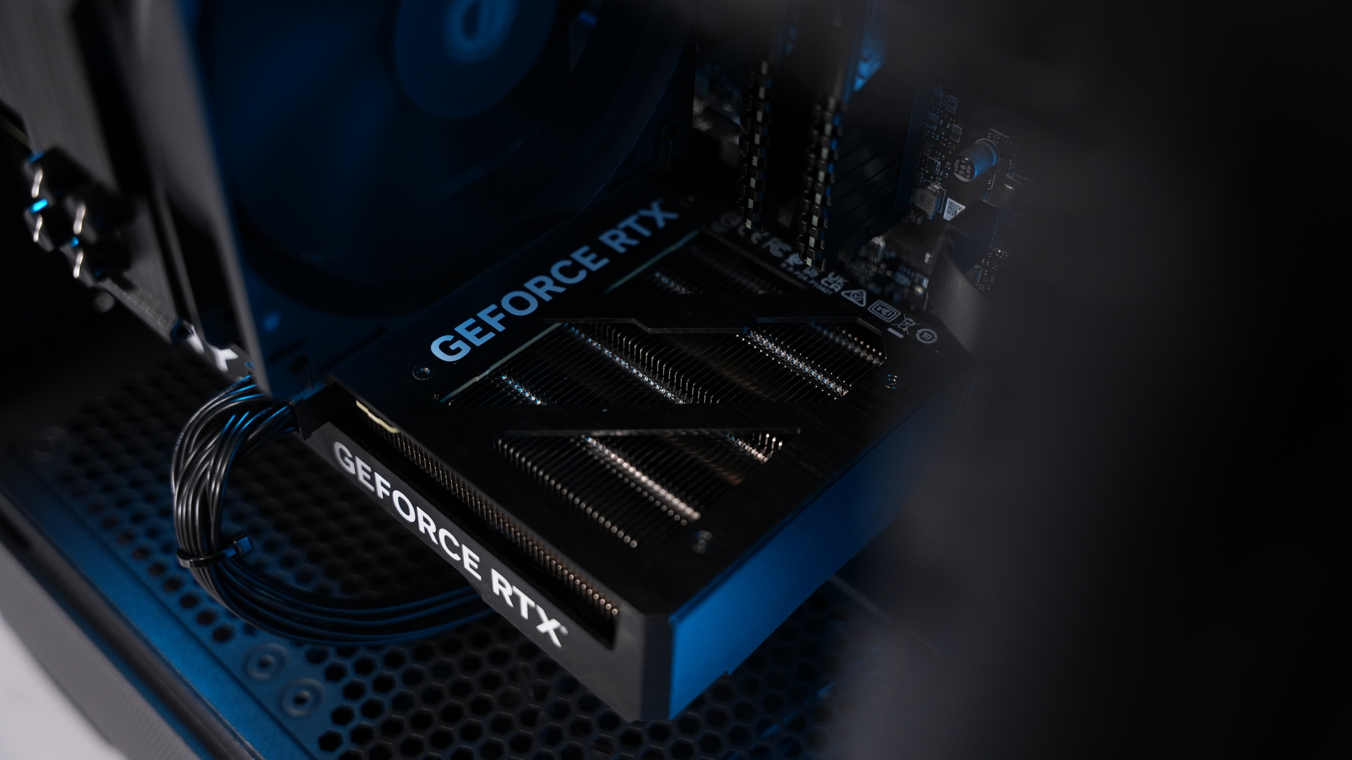 Ryzen 7 5800XT + RTX 4070 Gaming/Streaming PC