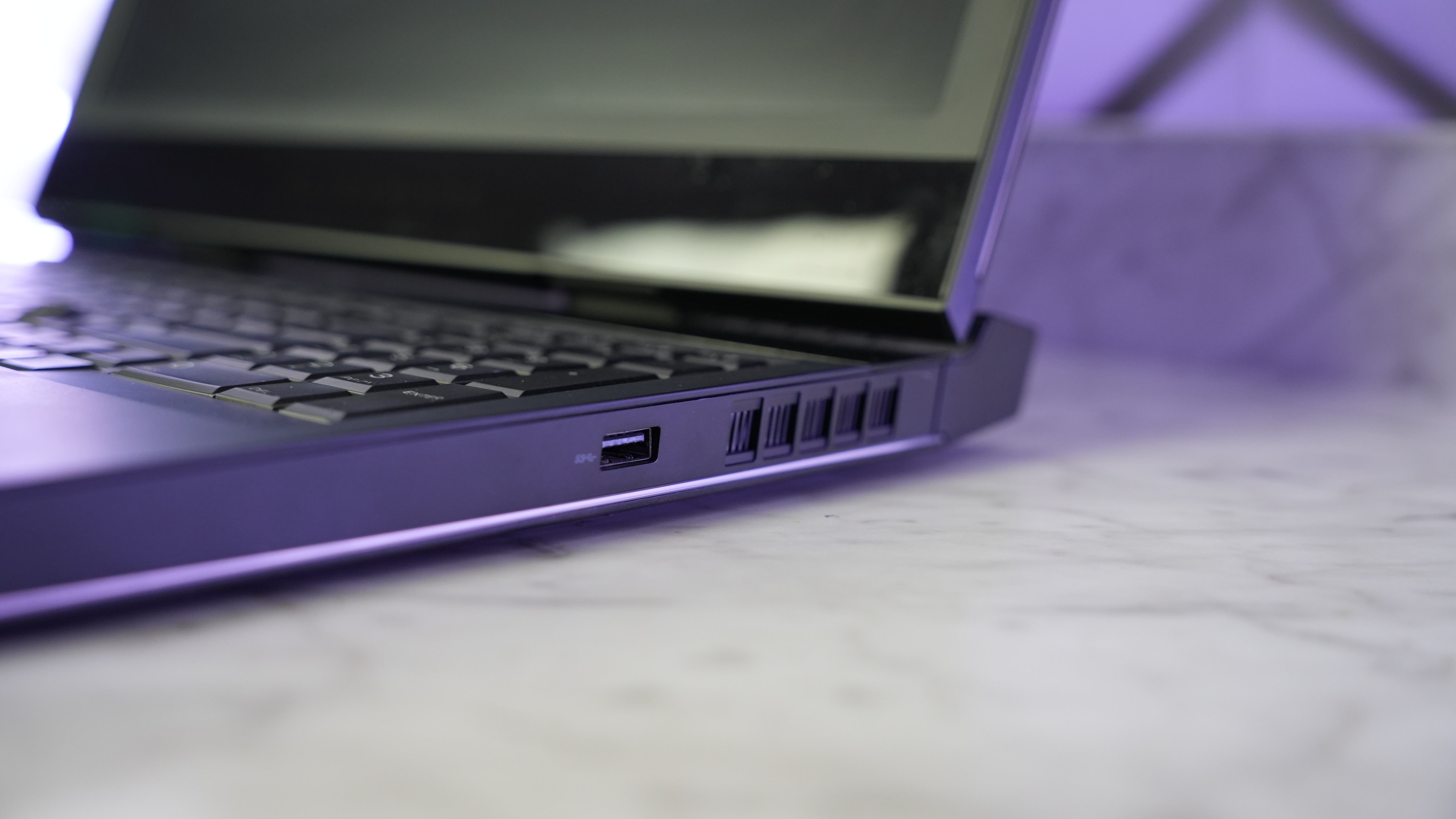 Alienware R4 17- Intel i7 8750H + GTX 1070 Gaming Laptop (In Stock)