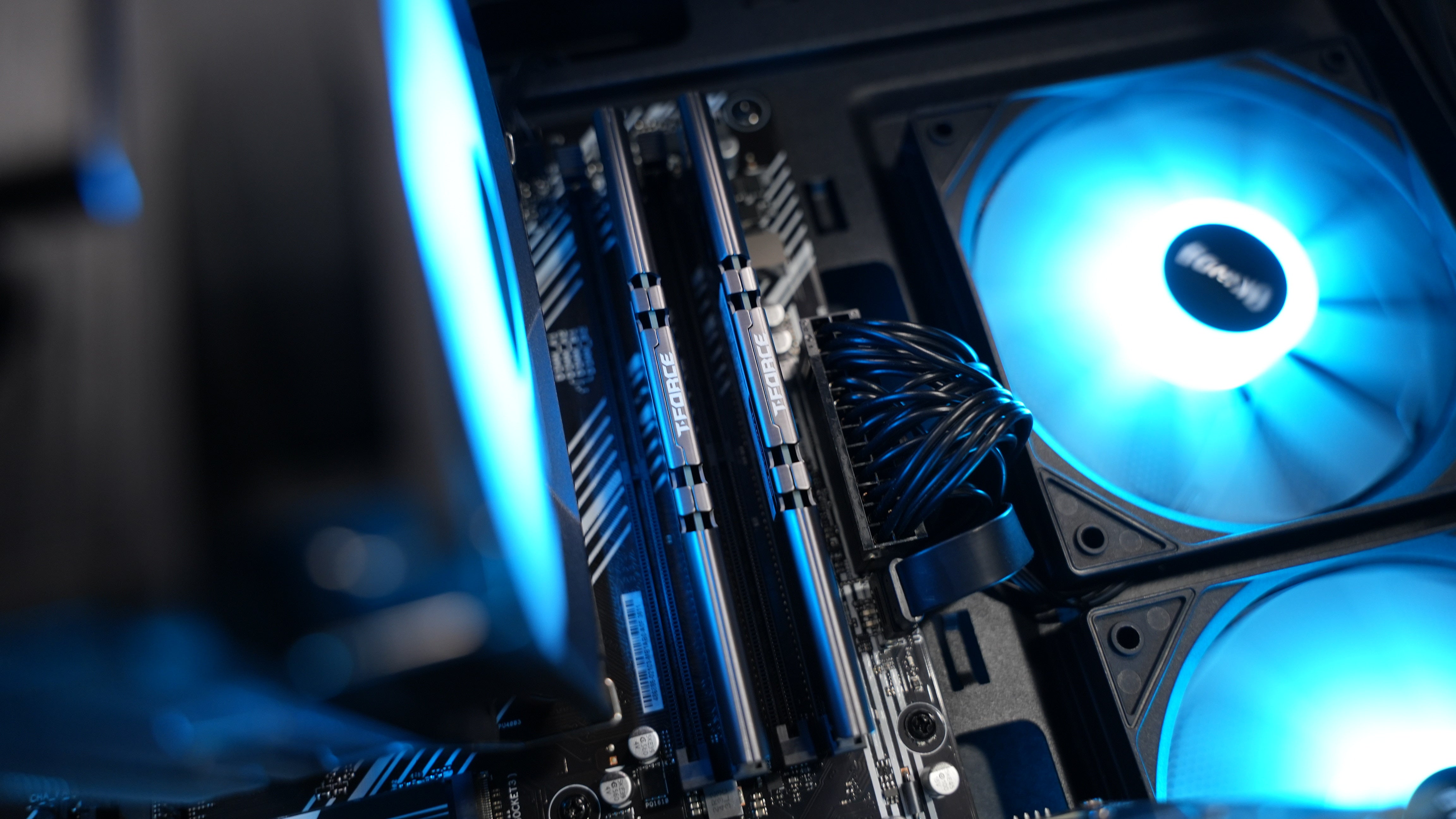 Ryzen 7 5800XT + RTX 3070 Gaming PC