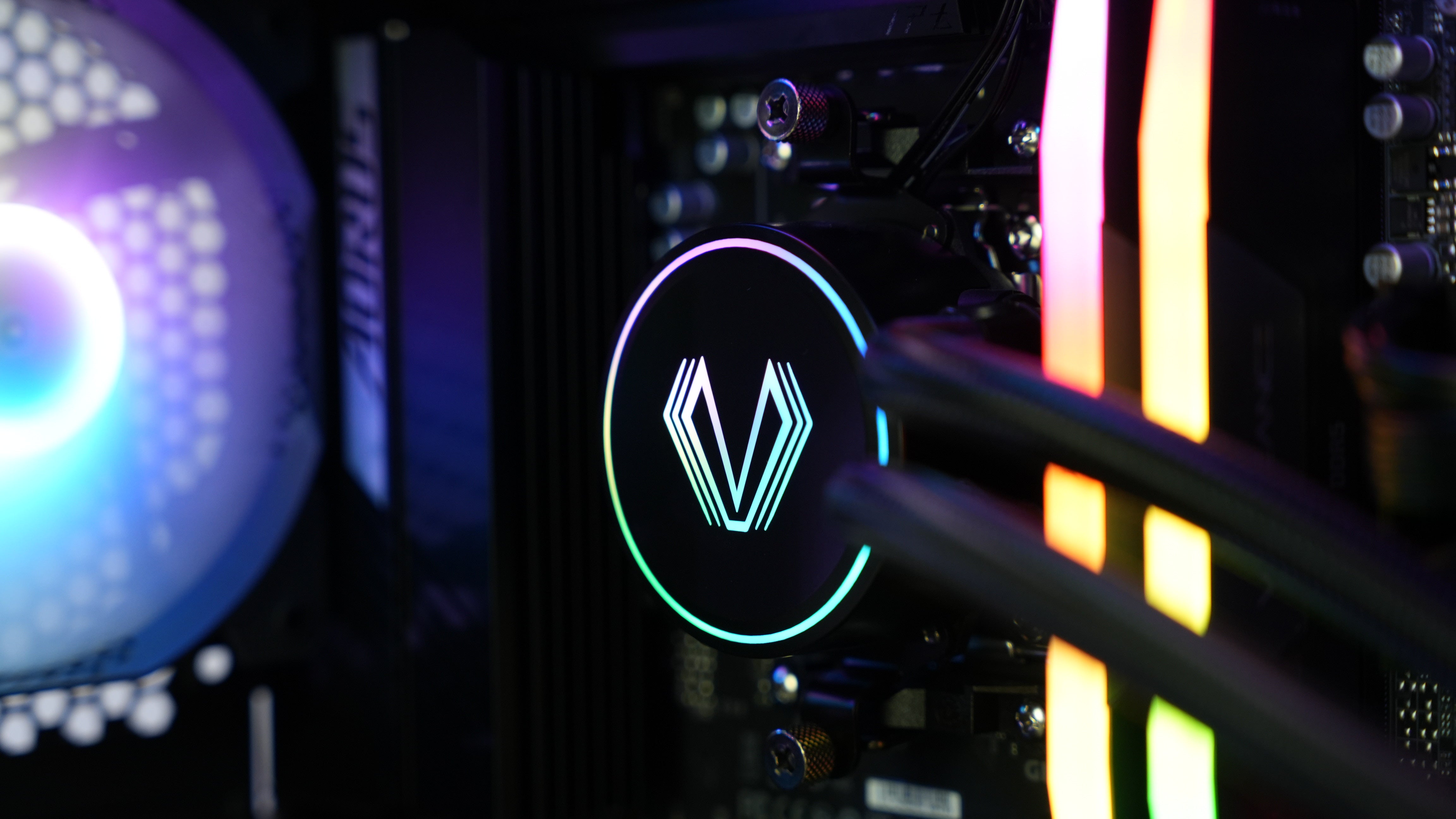 Ryzen 7 7700X + RX 6700 XT Gaming/Streaming PC (In Stock)