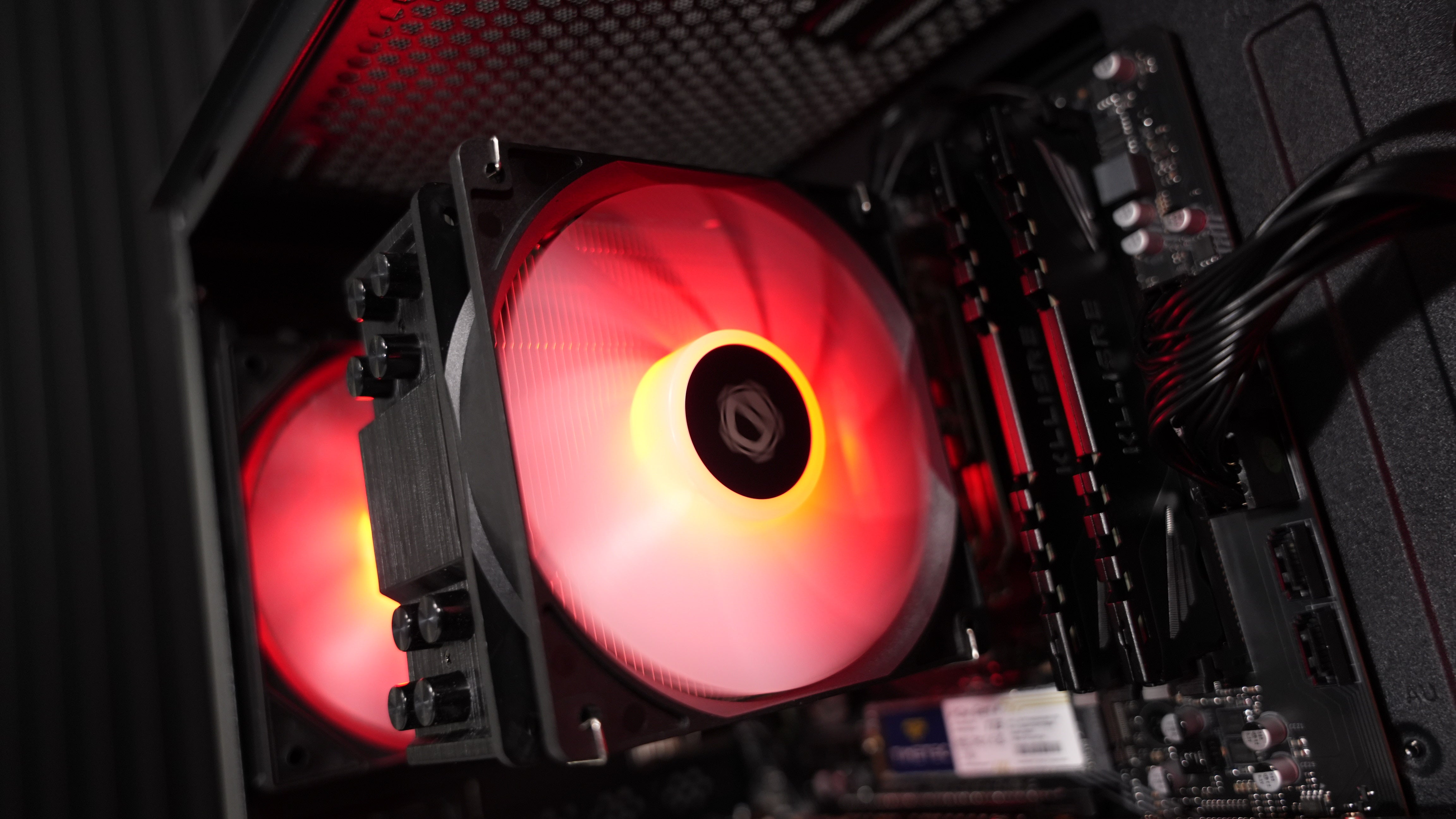 Ryzen 5 3600 + RX 6600 Gaming PC