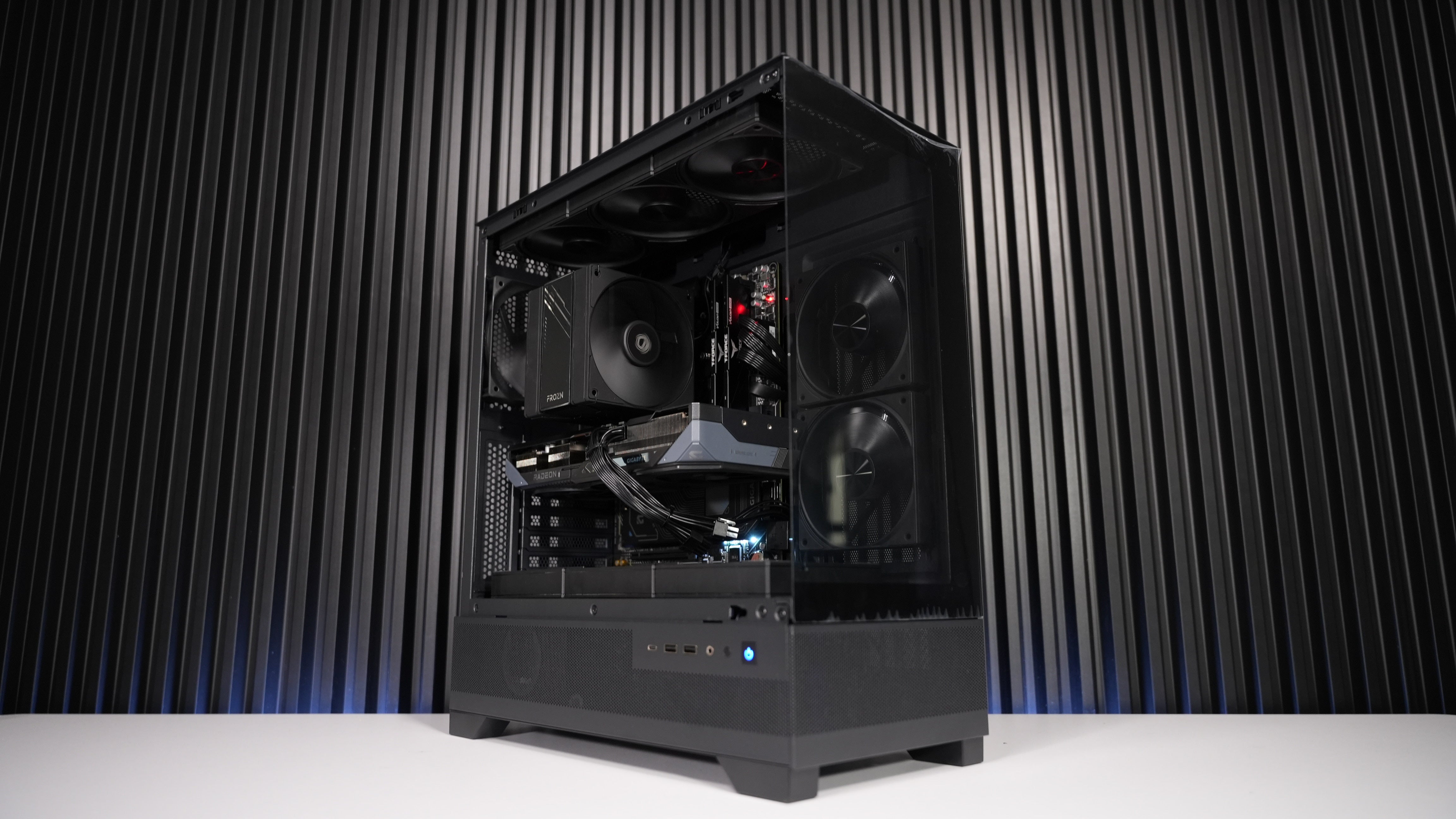 Ryzen 5 9600X + RX 9070 Gaming/Streaming PC