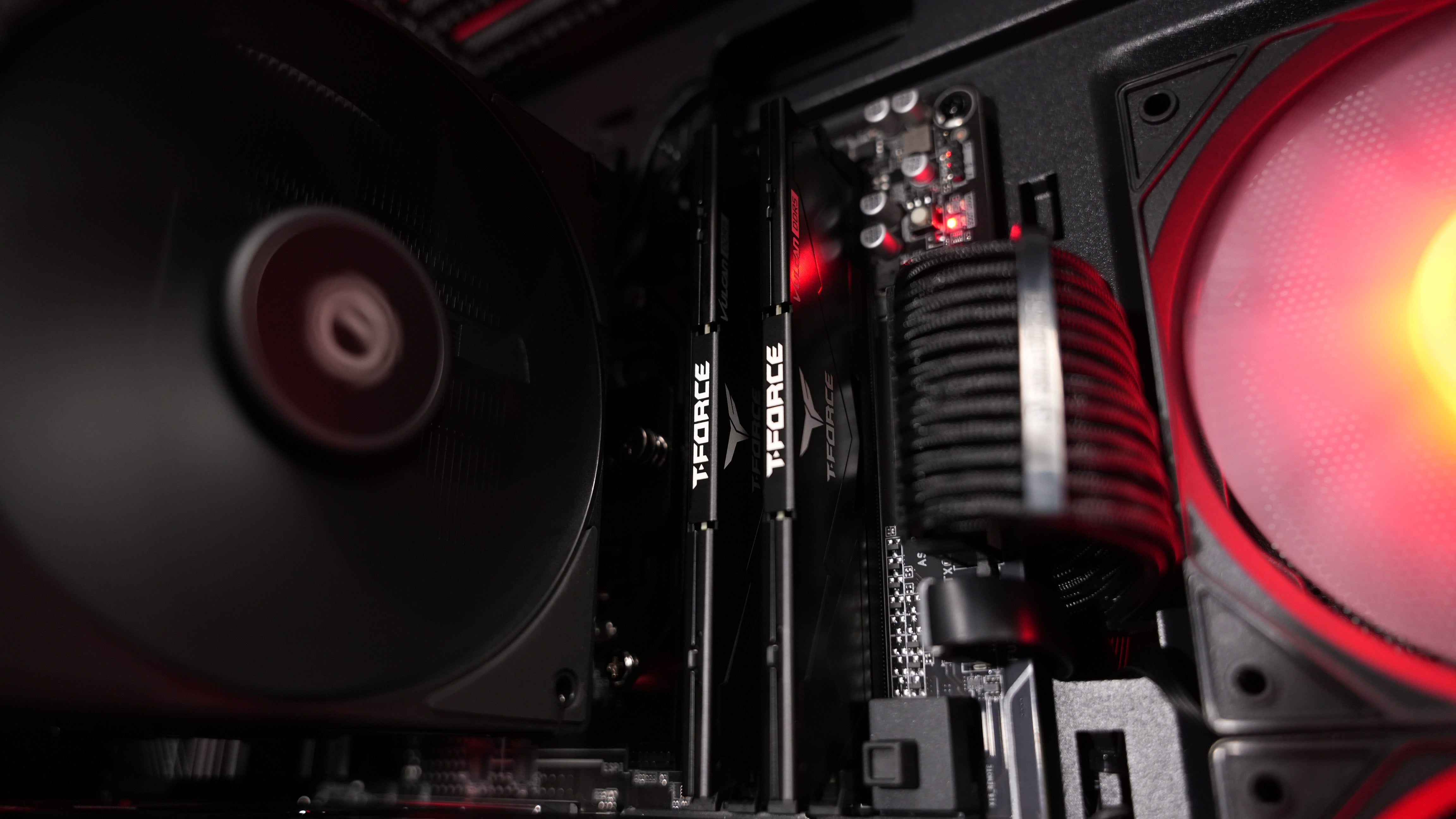 Ryzen 5 9600X + RX 9070 Gaming/Streaming PC