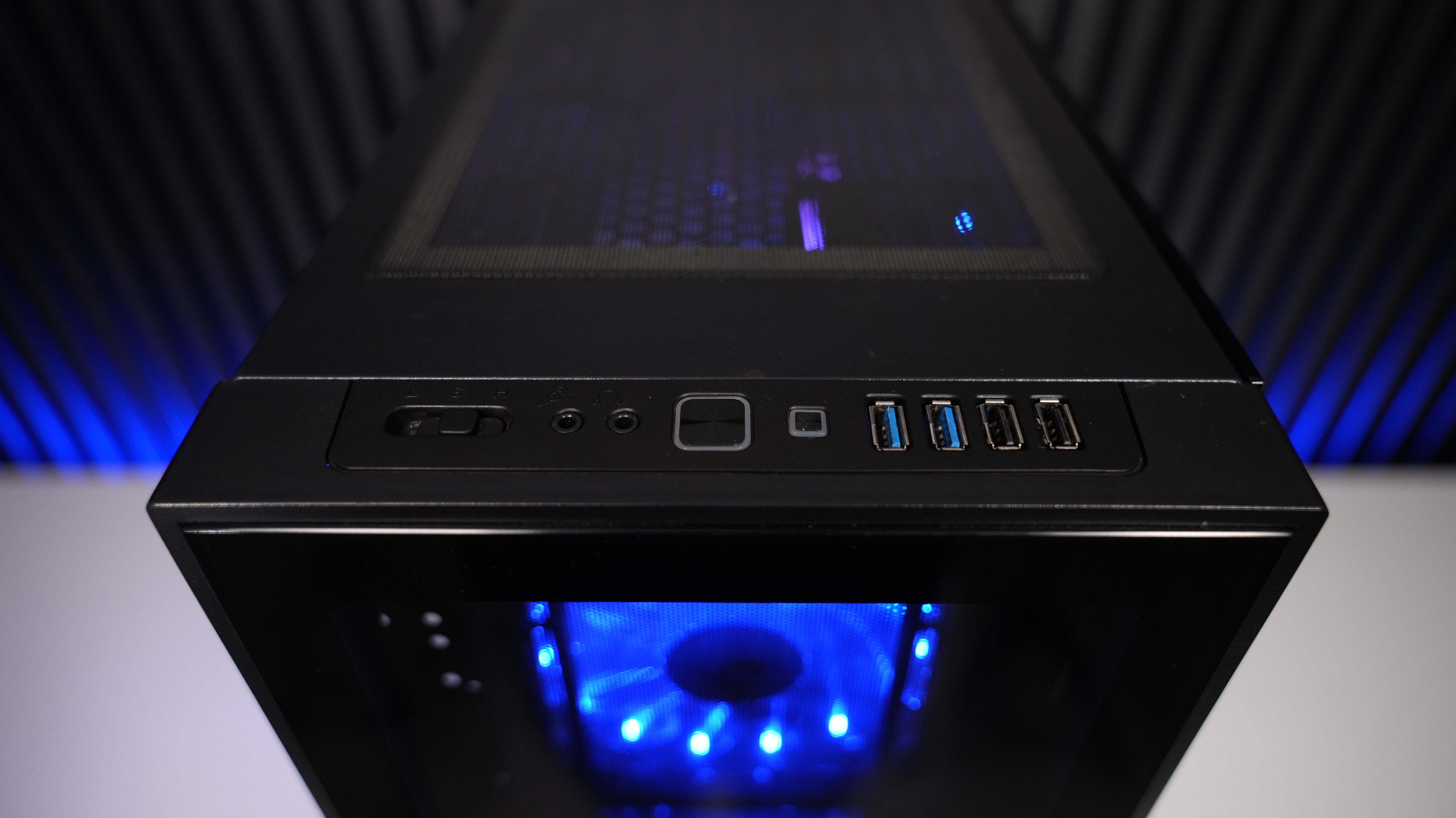 Intel i5 9600K + RTX 2070 Super Gaming PC