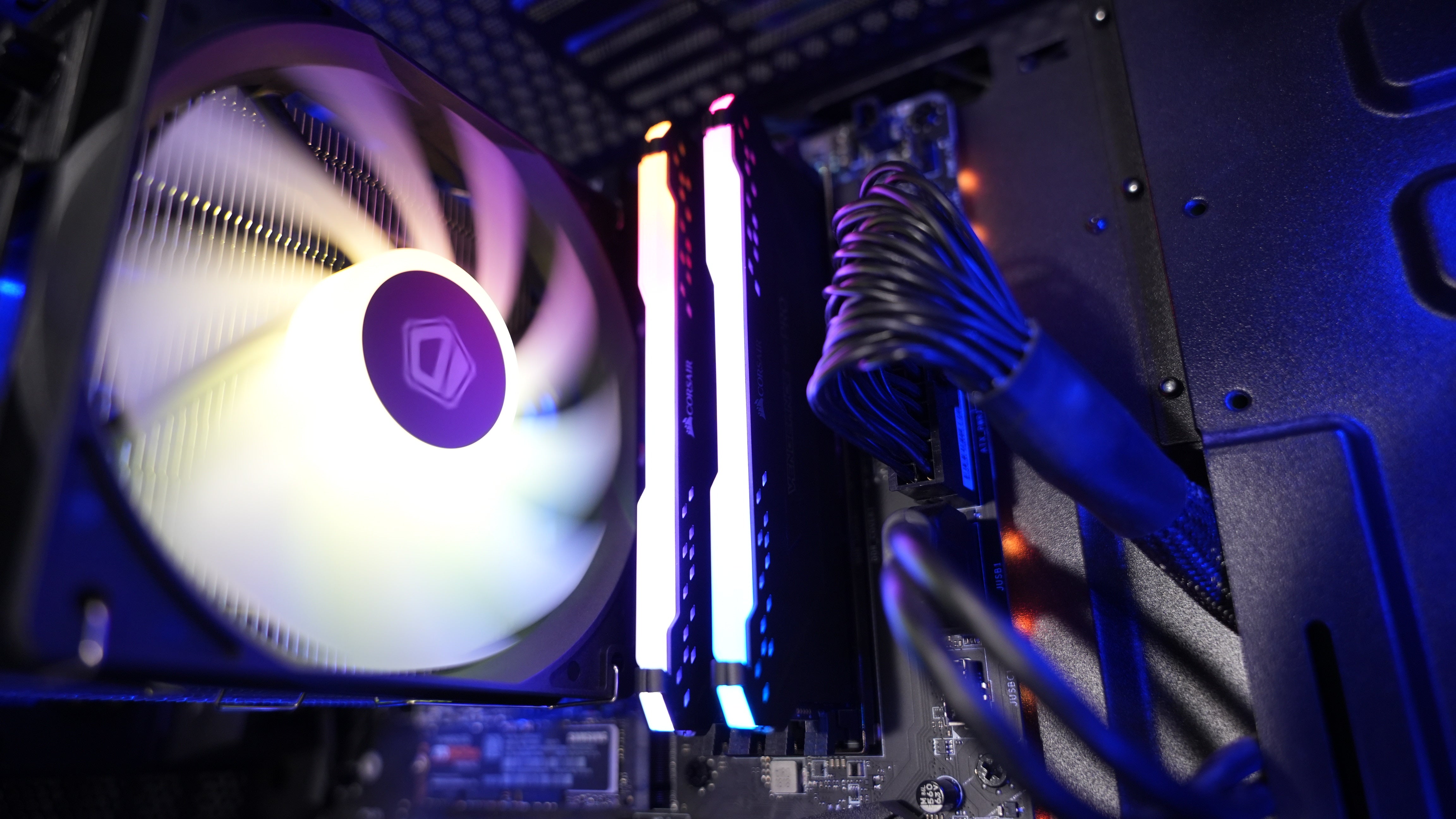 Intel i5 9600K + RTX 2070 Super Gaming PC