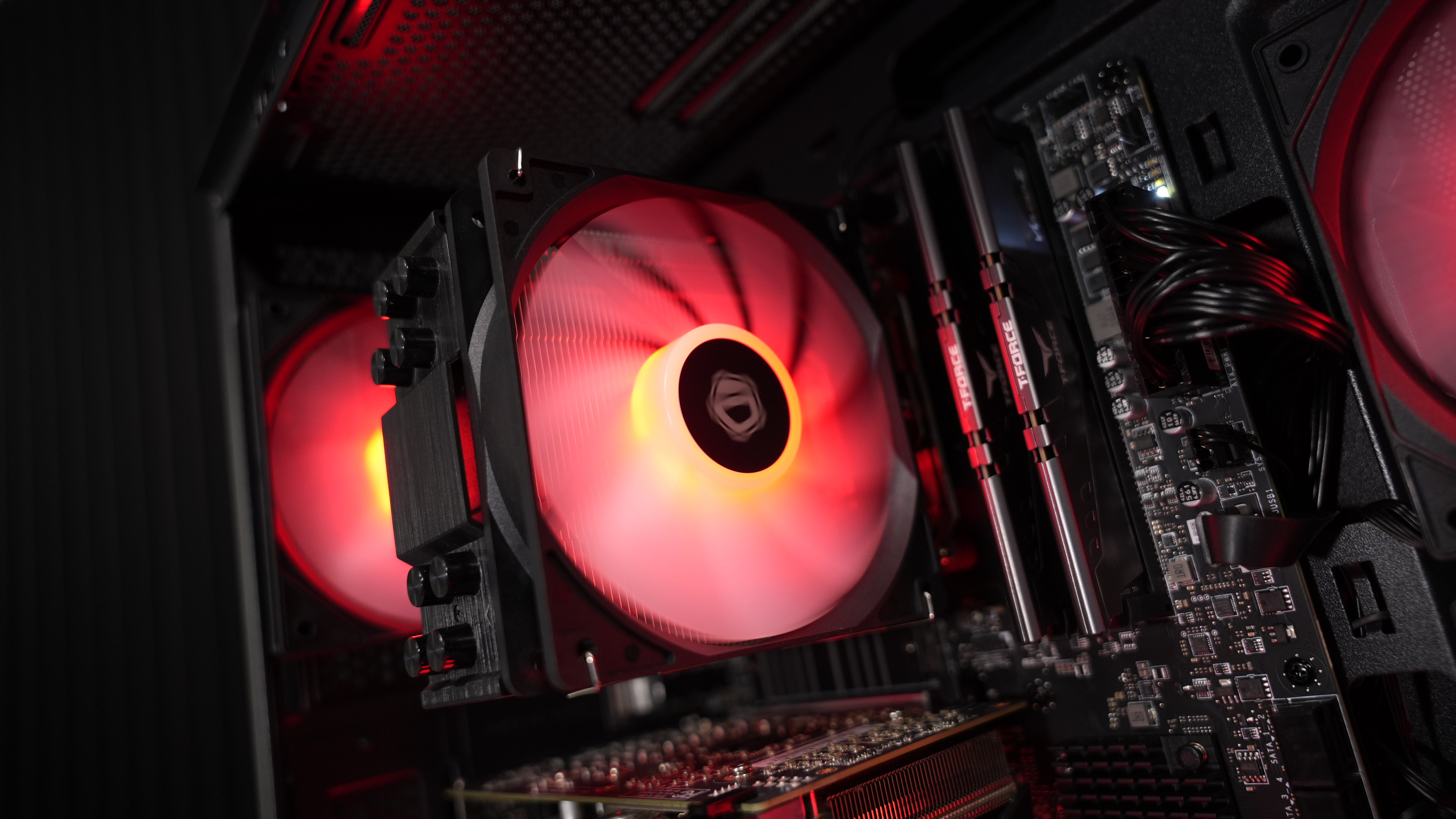 Ryzen 7 5800XT + GTX 1660 Gaming PC