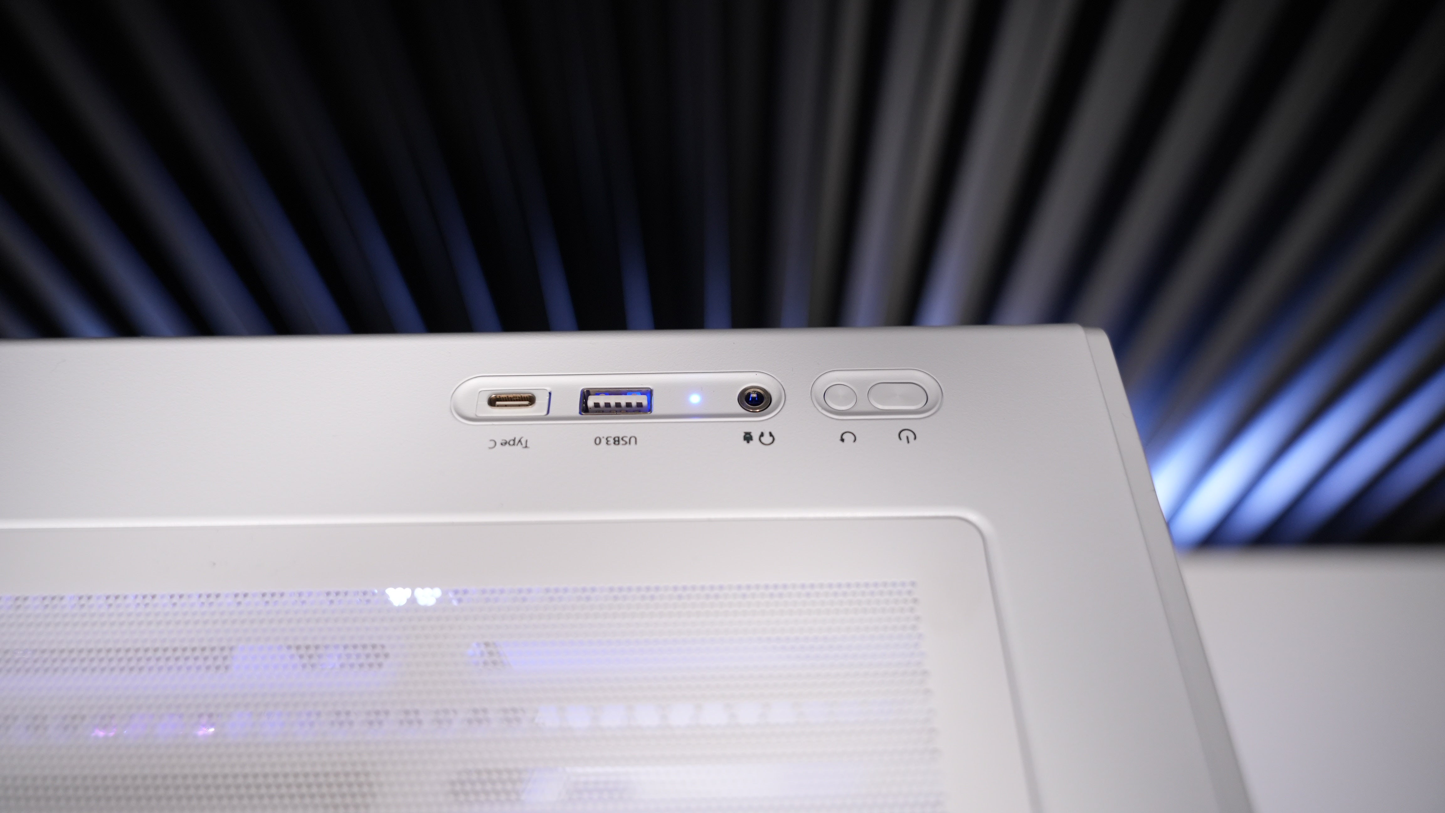 Ryzen 5 7600 + RTX 5070 Gaming/Streaming PC