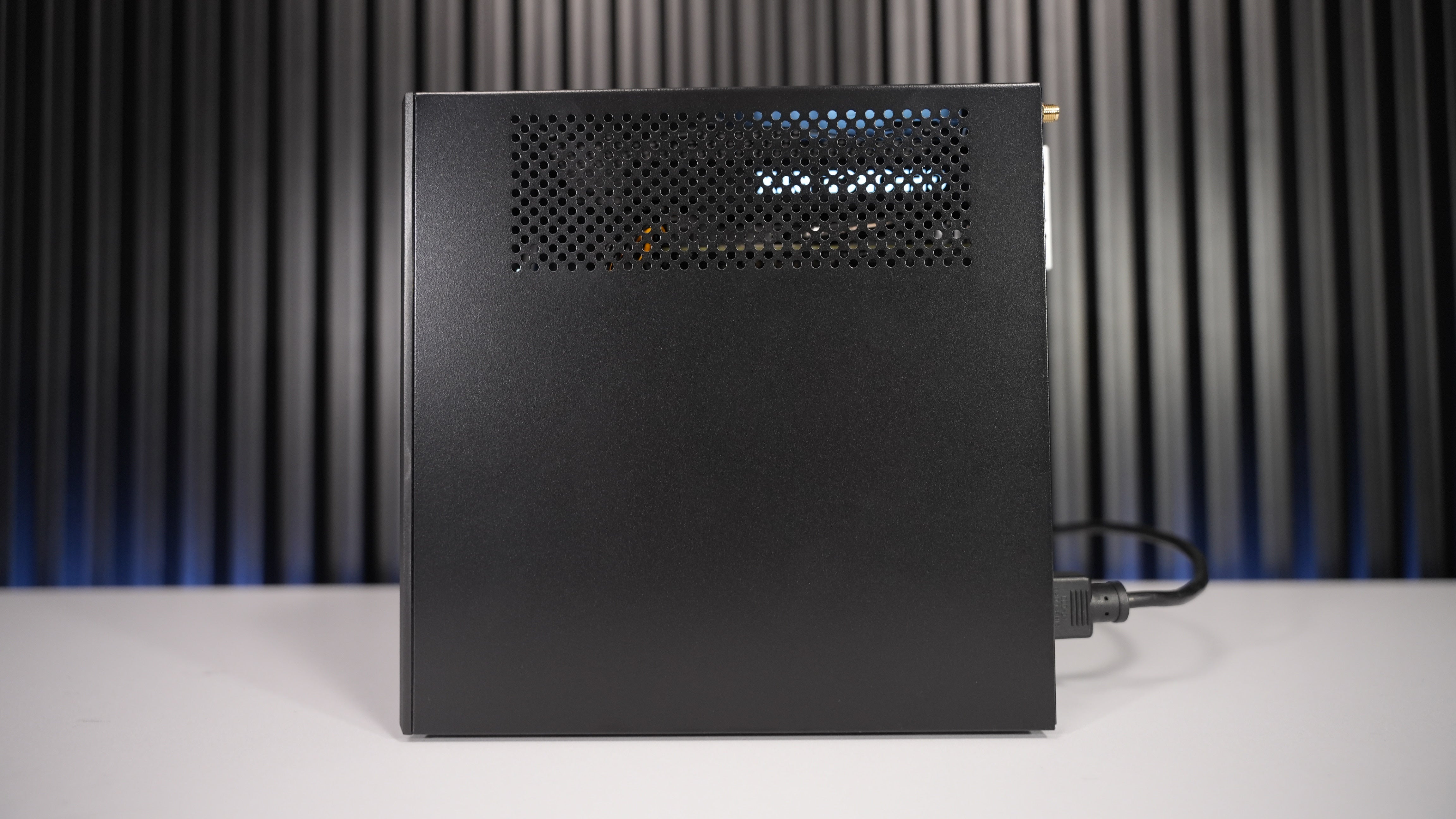 Ryzen 5 7500F + RTX 4060 Gaming PC