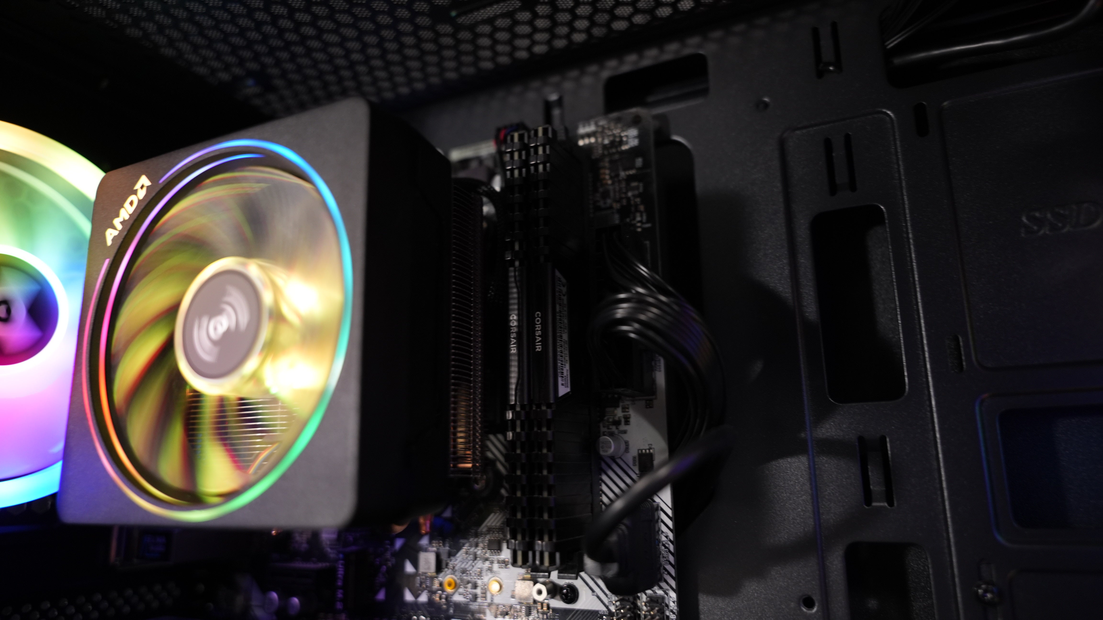 Ryzen 7 2700X + RX 570 Gaming PC