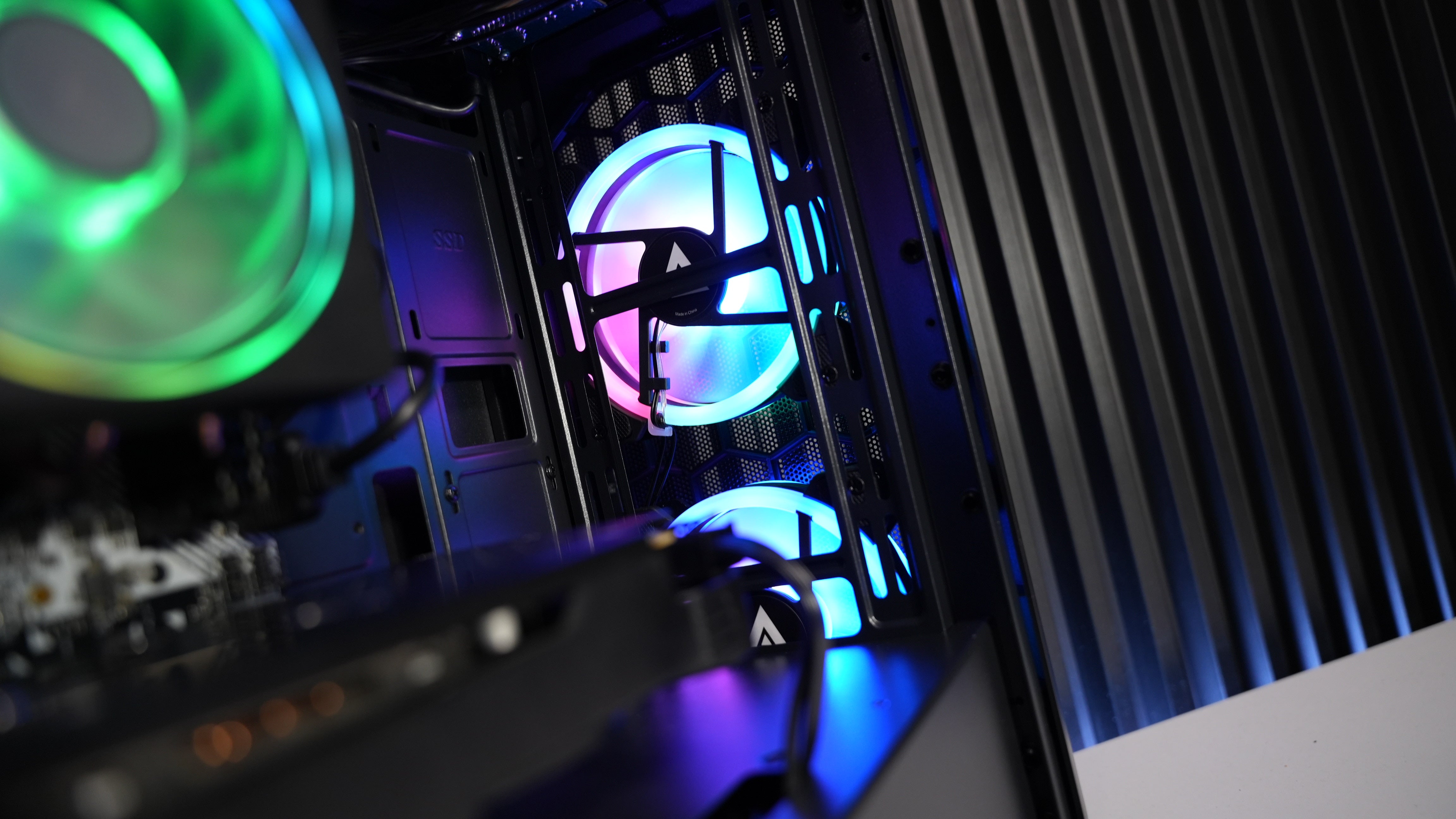 Ryzen 7 2700X + RX 570 Gaming PC