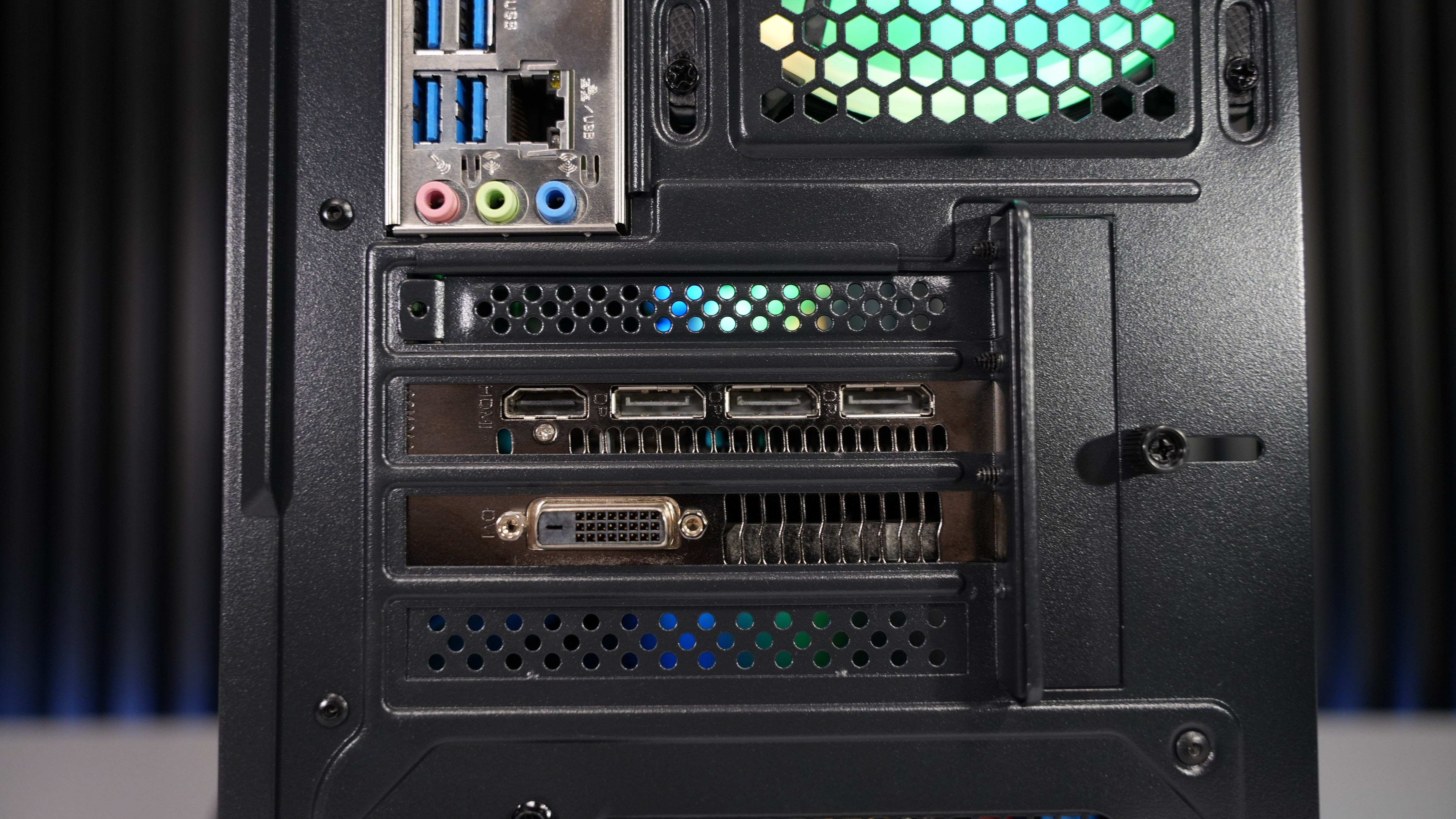 Ryzen 7 2700X + RX 570 Gaming PC